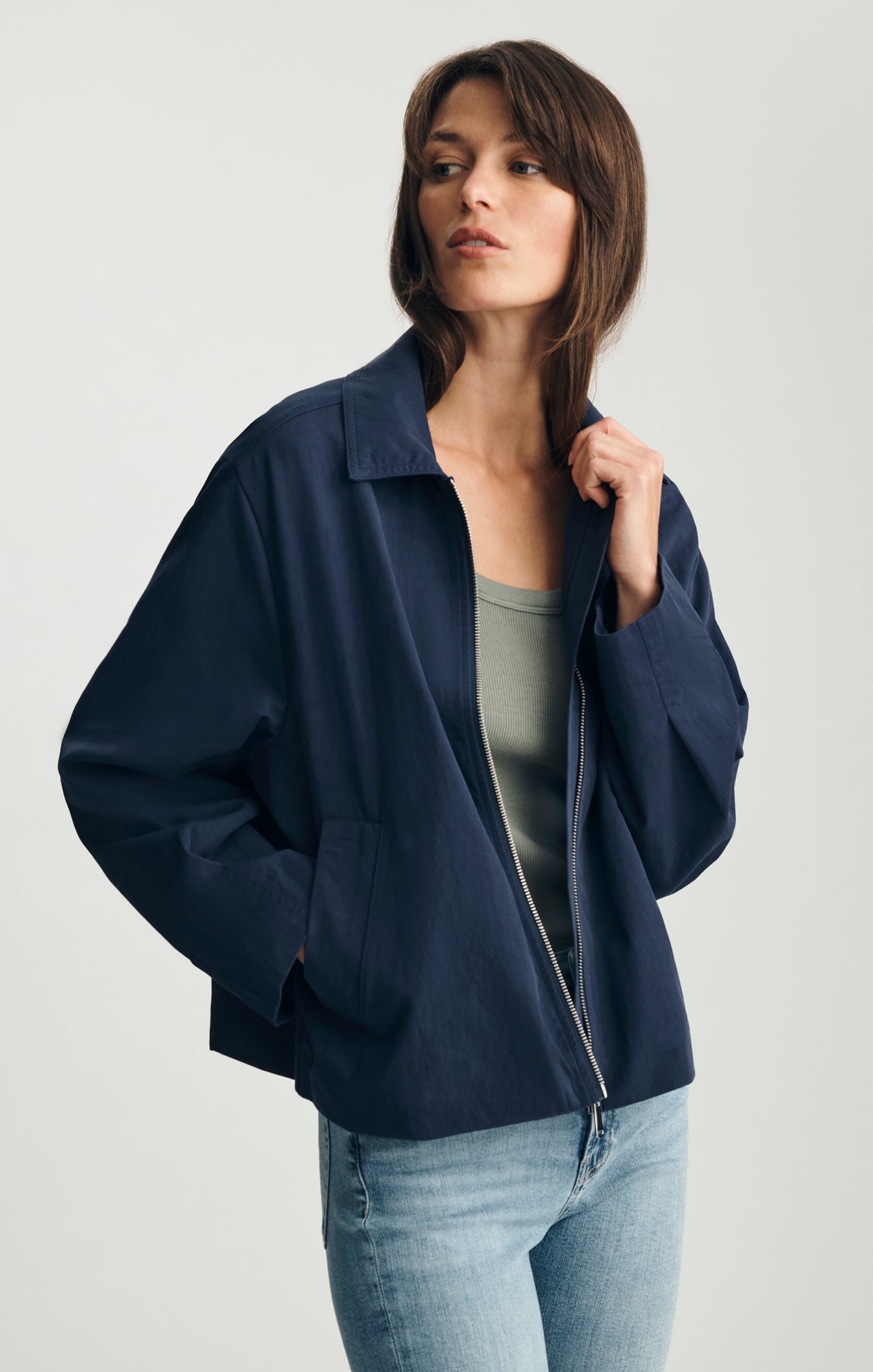 OVERSIZED ZIP JACKET IN BLACK IRIS - Mavi Jeans