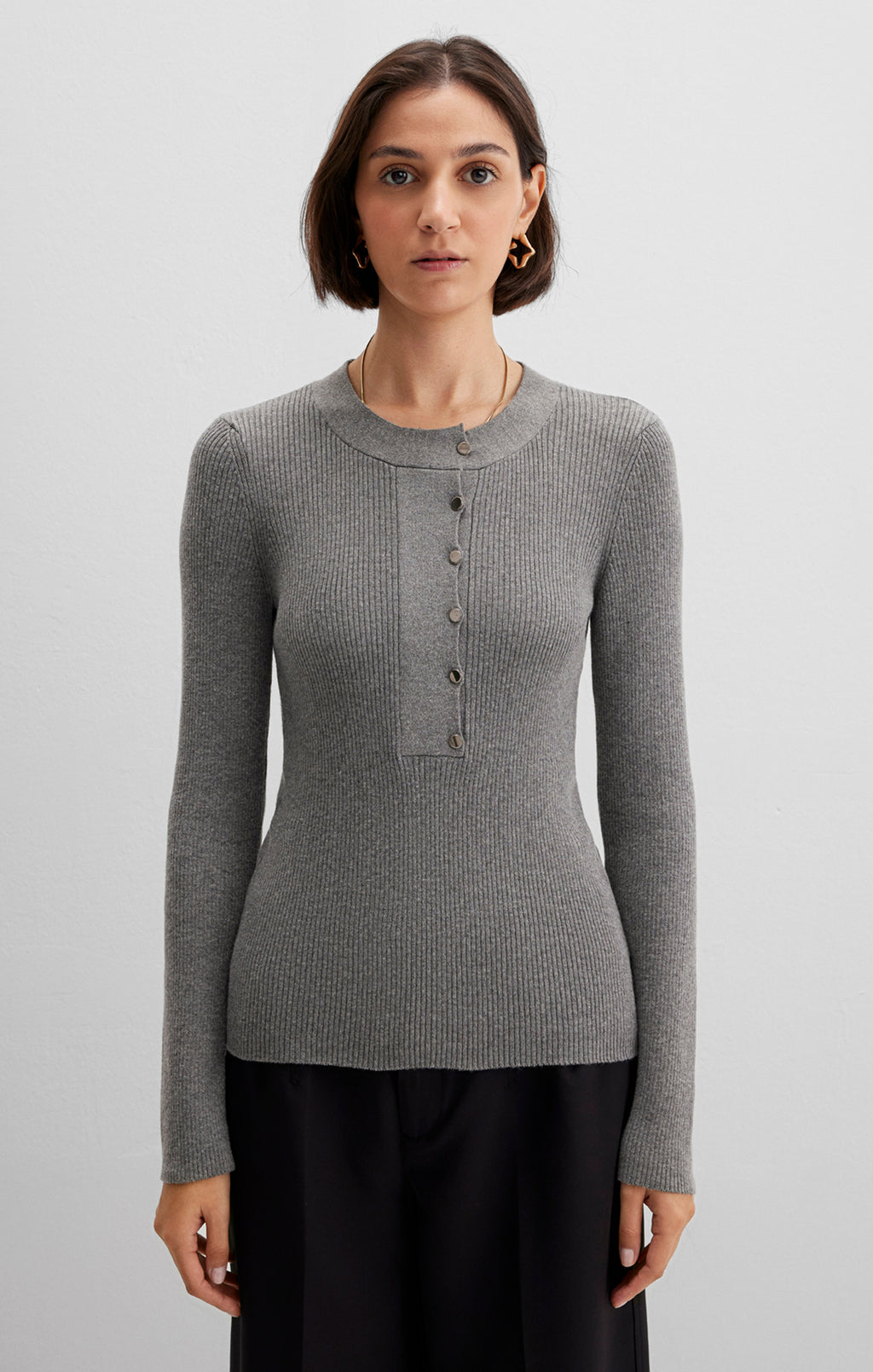 EDITION BUTTON-FRONT SWEATER IN MID GREY MELANGE