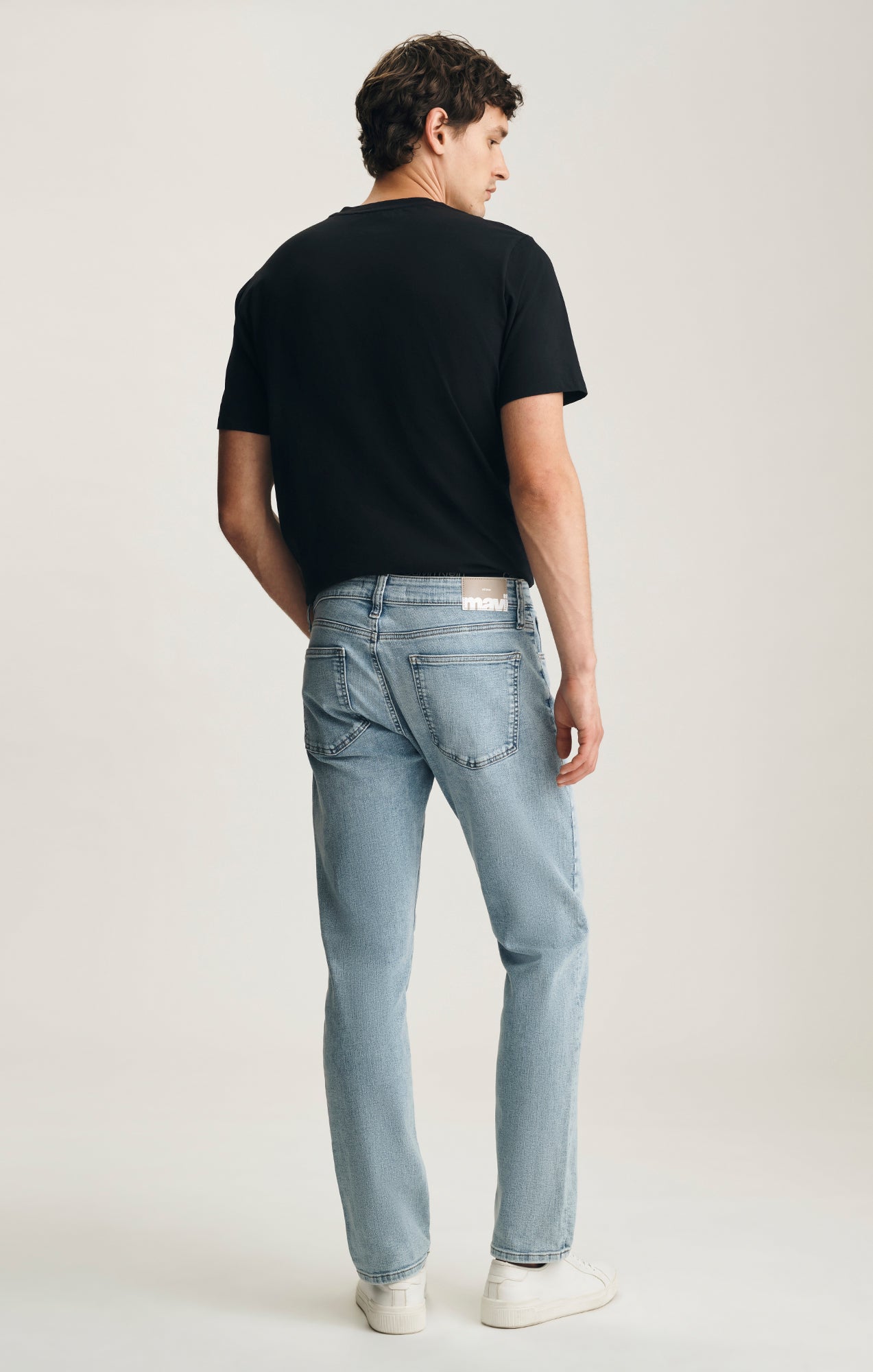 MARCUS SLIM STRAIGHT LEG IN LIGHT USED CLASSIC VINTAGE - Mavi Jeans