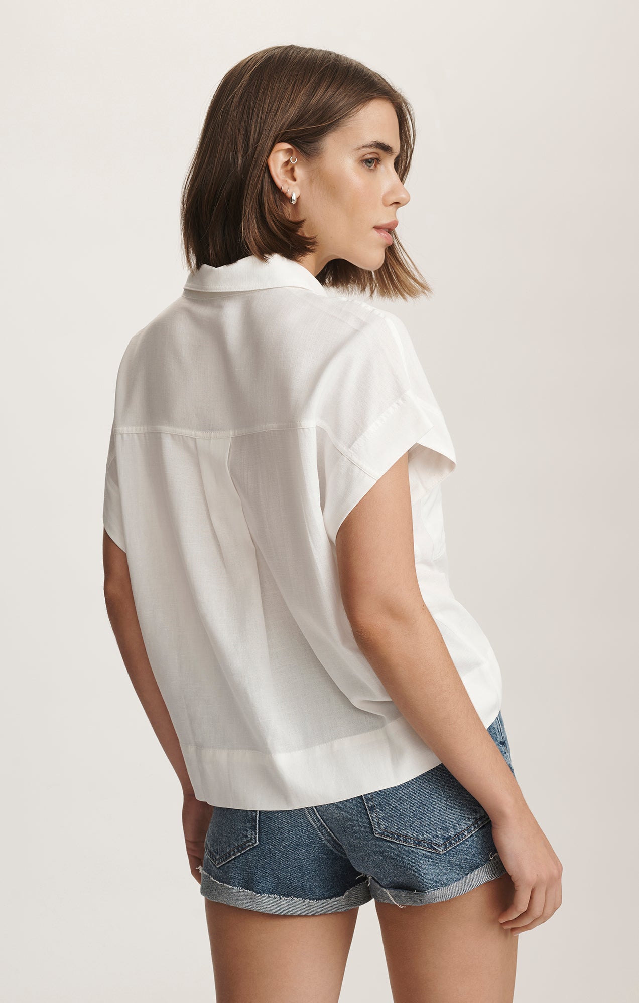 SHORT SLEEVE DOUBLE POCKET SHIRT IN ANTIQUE WHITE - Mavi Jeans