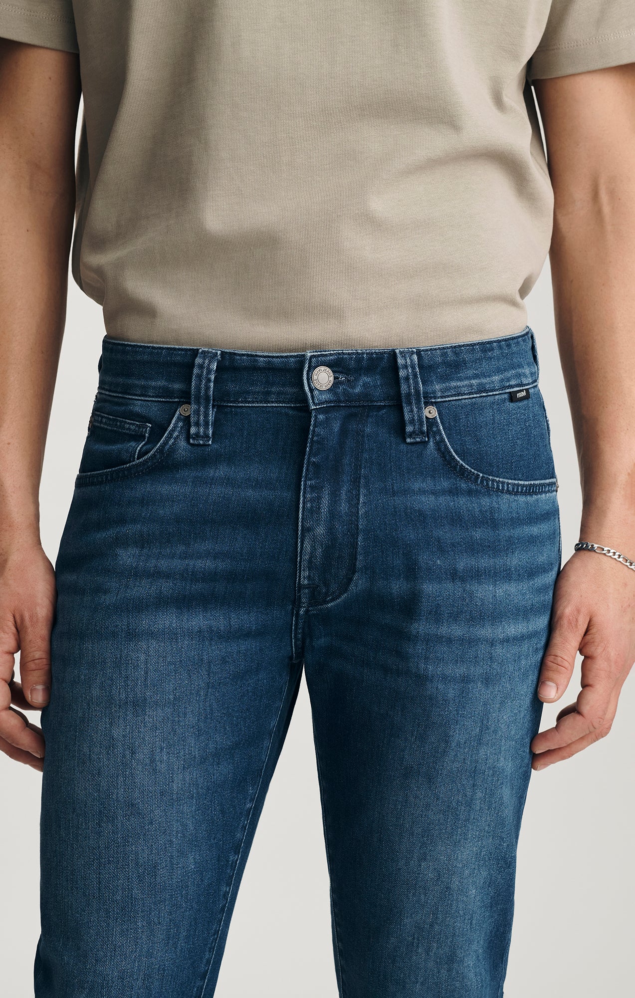 MARCUS SLIM STRAIGHT LEG IN DARK AIR-LITE