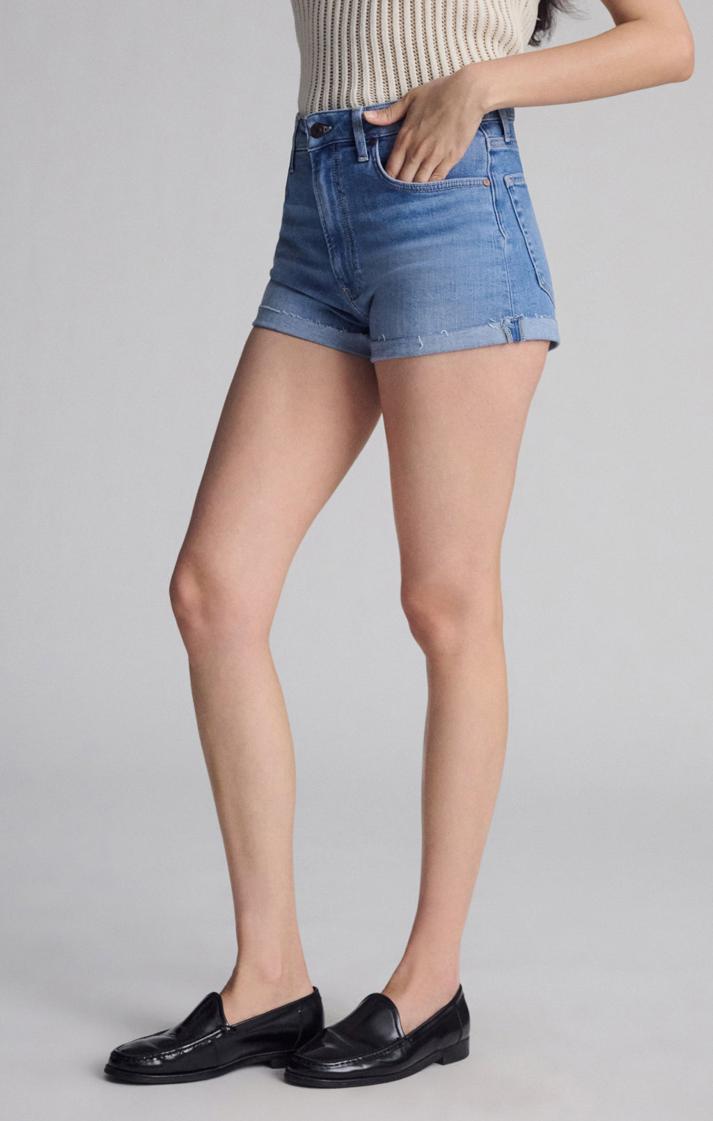 VIVIA CUFFED SHORTS IN LIGHT FLEX BLUE - Mavi Jeans
