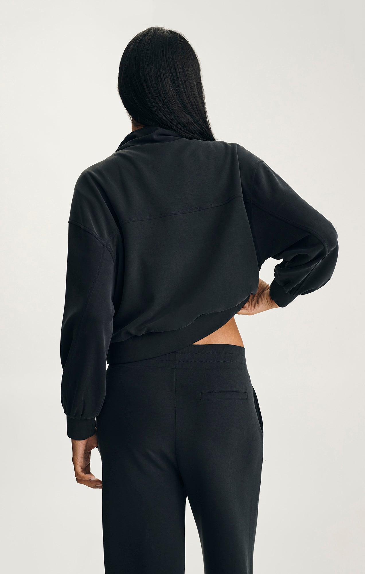 SPORTY LUXE TENCEL™ FULL ZIP SWEATSHIRT IN BLACK - Mavi Jeans