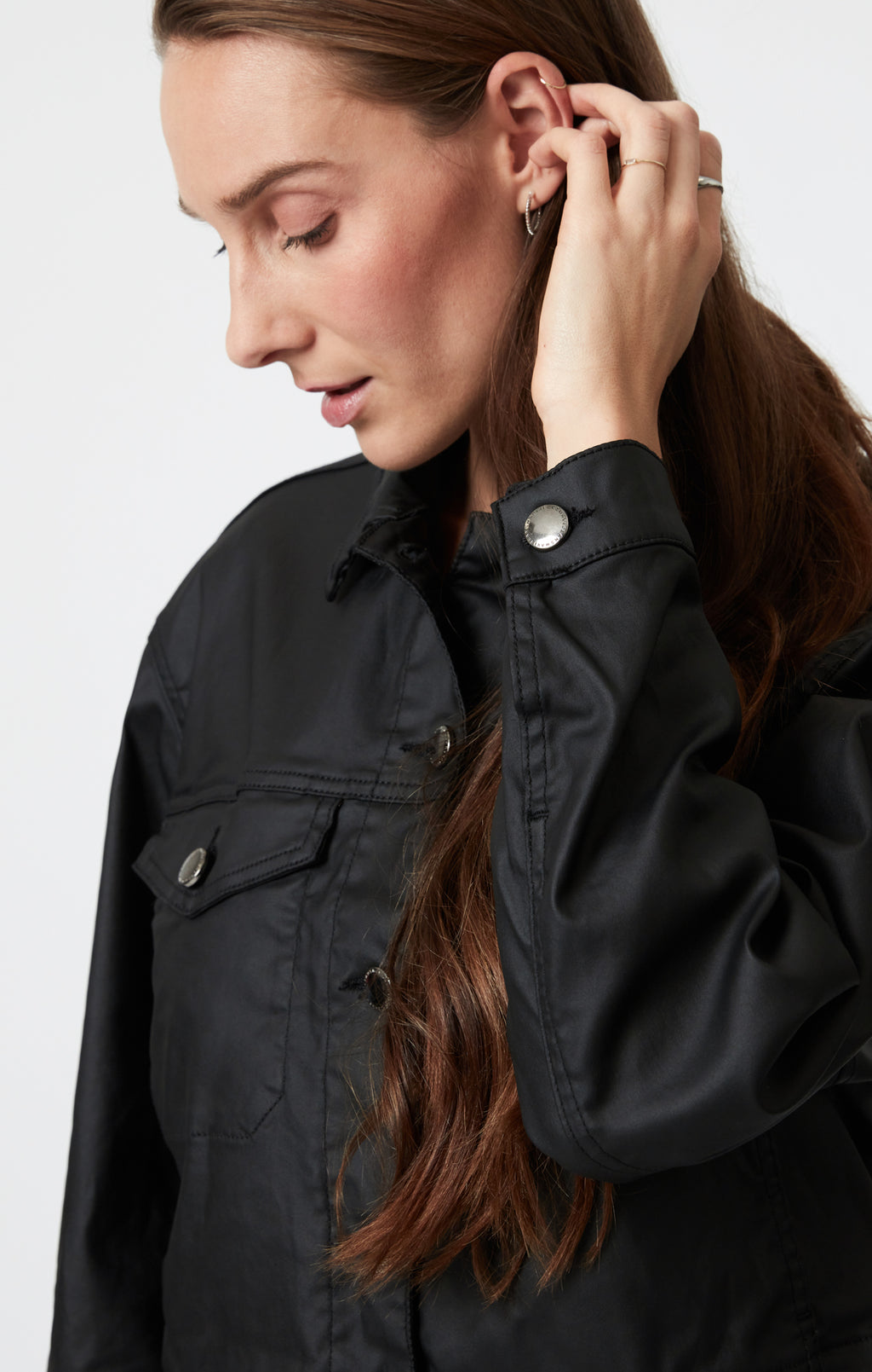 MAREN CROP JACKET IN BLACK COATED - Mavi Jeans