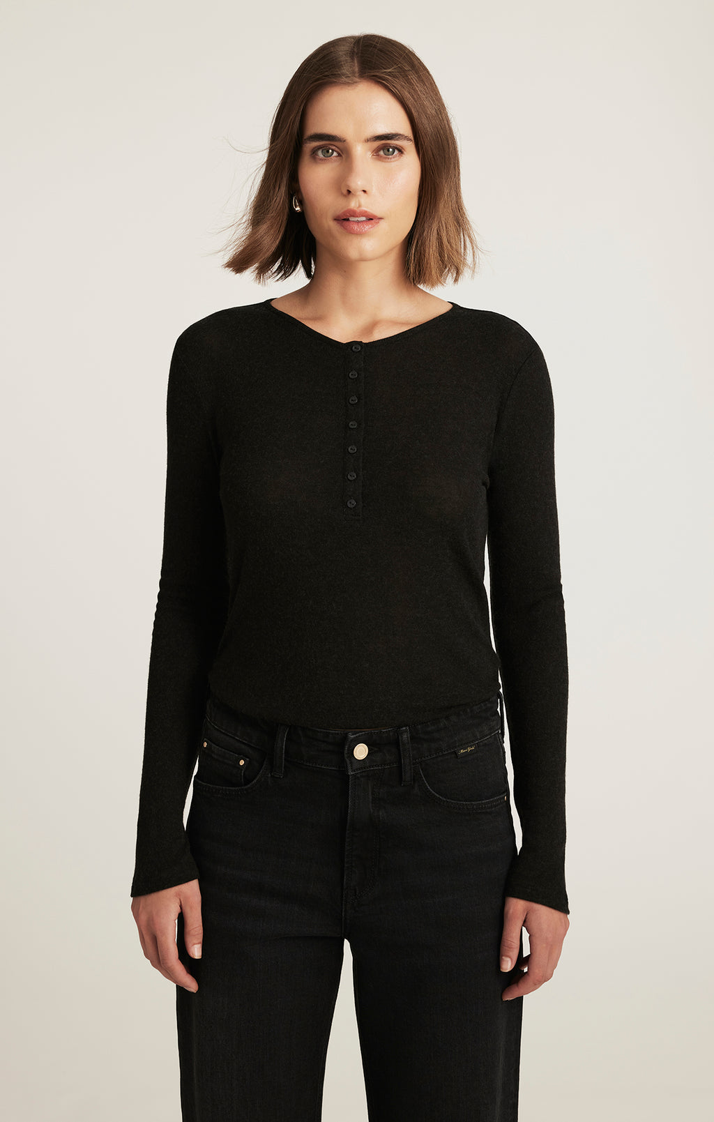 EDITION LONG SLEEVE HENLEY T-SHIRT IN BLACK - Mavi Jeans