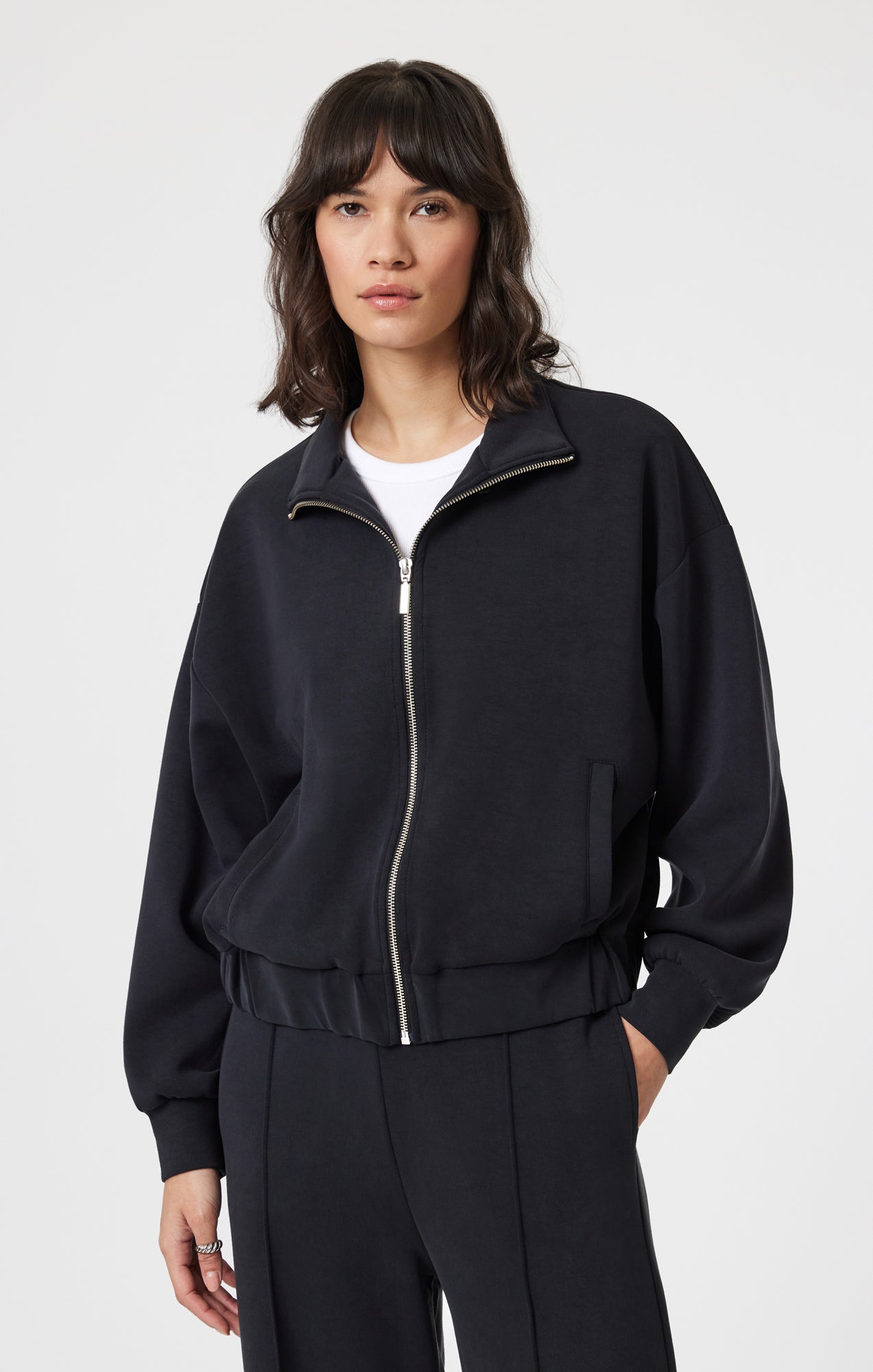SPORTY LUXE TENCEL™ FULL ZIP SWEATSHIRT IN BLACK - Mavi Jeans
