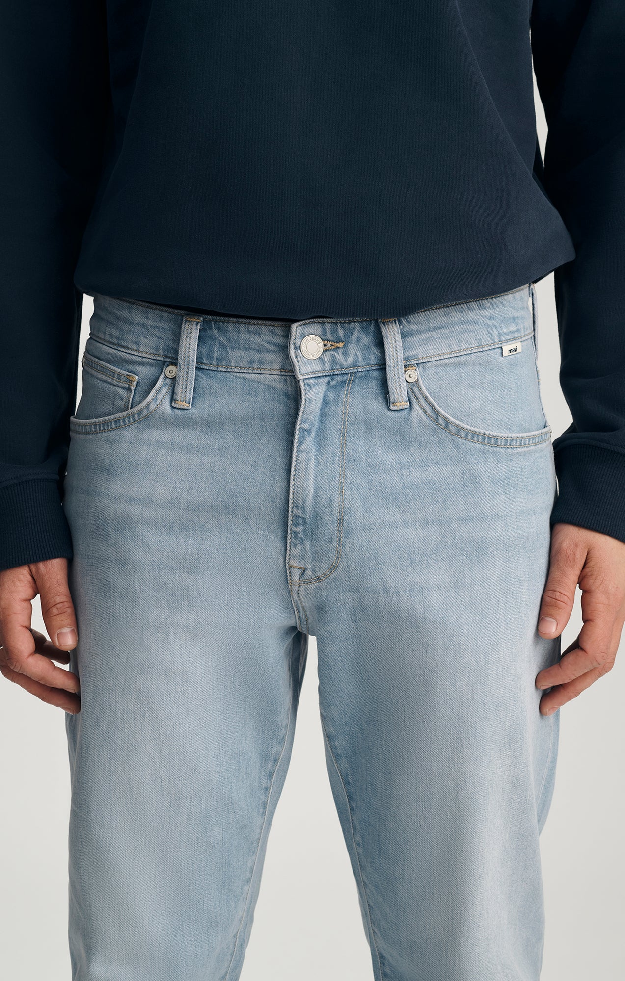 ZACH STRAIGHT LEG IN LIGHT SKY OCEAN BLUE - Mavi Jeans