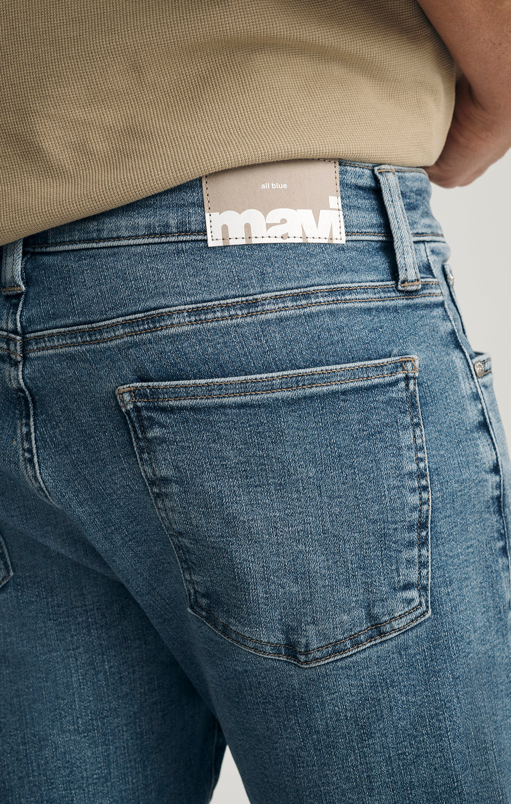 MATT RELAXED STRAIGHT LEG IN LIGHT USED BRUSHED CLASSIC VINTAGE - Mavi Jeans