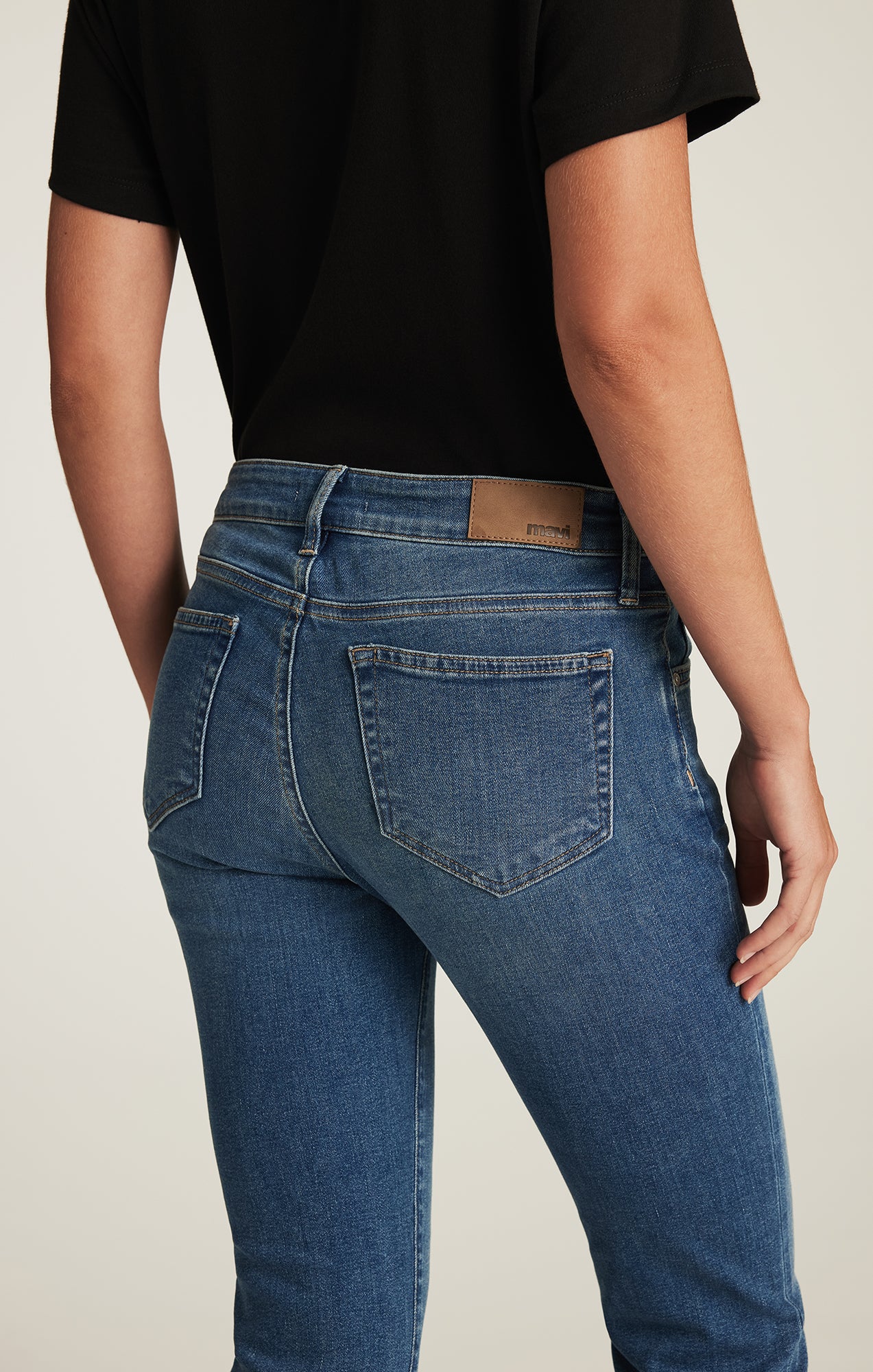 EMMA SLIM BOYFRIEND IN USED BRUSHED TRIBECA - Mavi Jeans