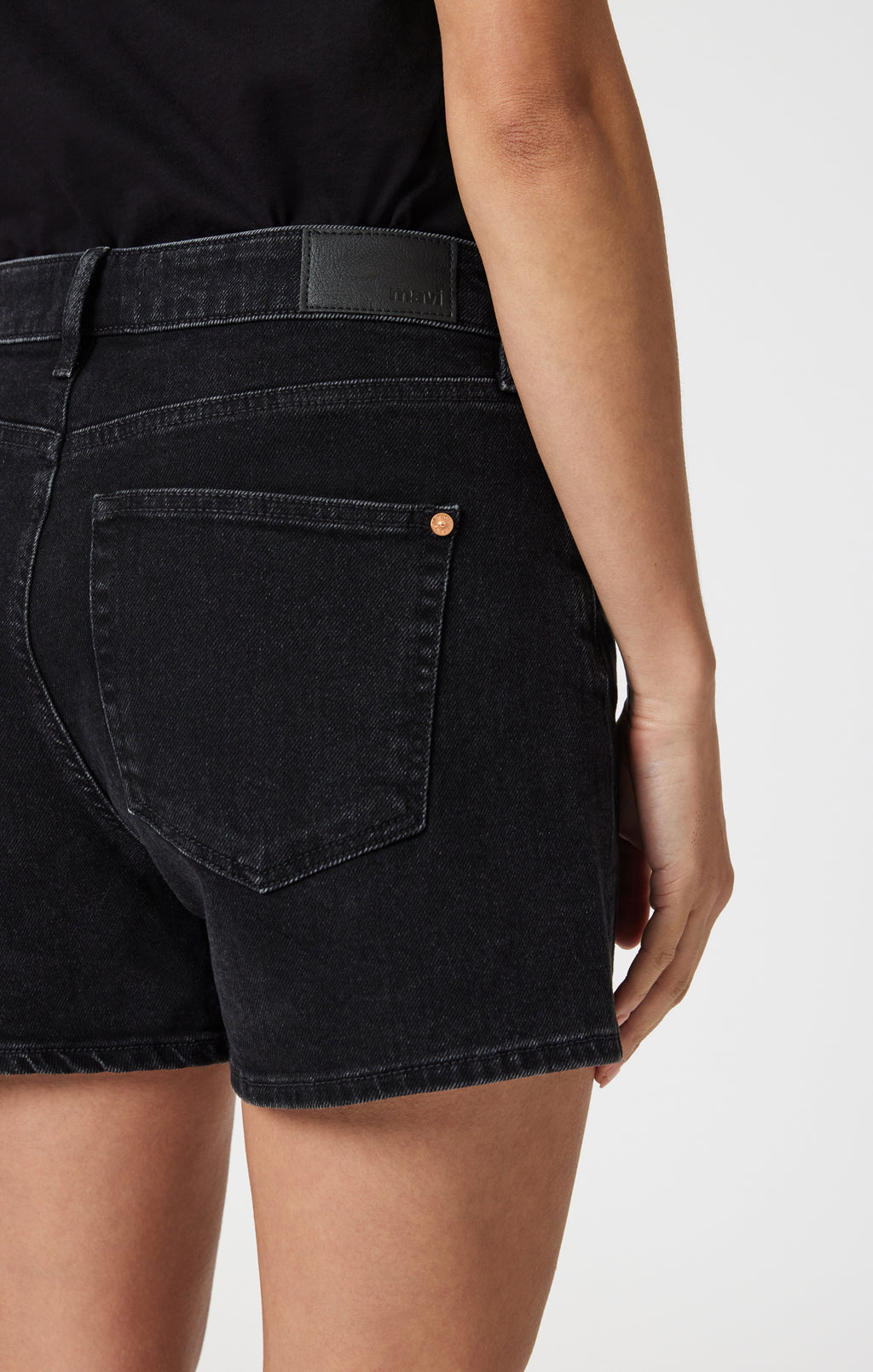 HEIDI SHORTS IN DARK SMOKE 90'S - Mavi Jeans