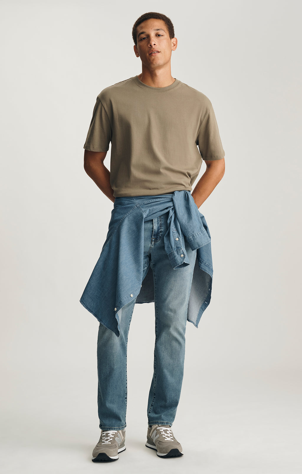 MATT RELAXED STRAIGHT LEG IN LIGHT BRUSHED ORGANIC VINTAGE