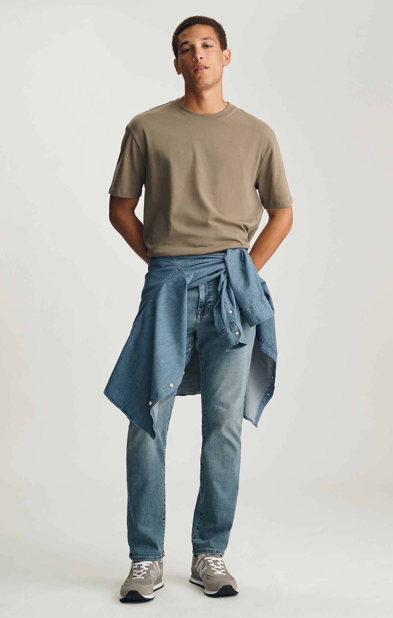 MATT RELAXED STRAIGHT LEG IN LIGHT BRUSHED ORGANIC VINTAGE