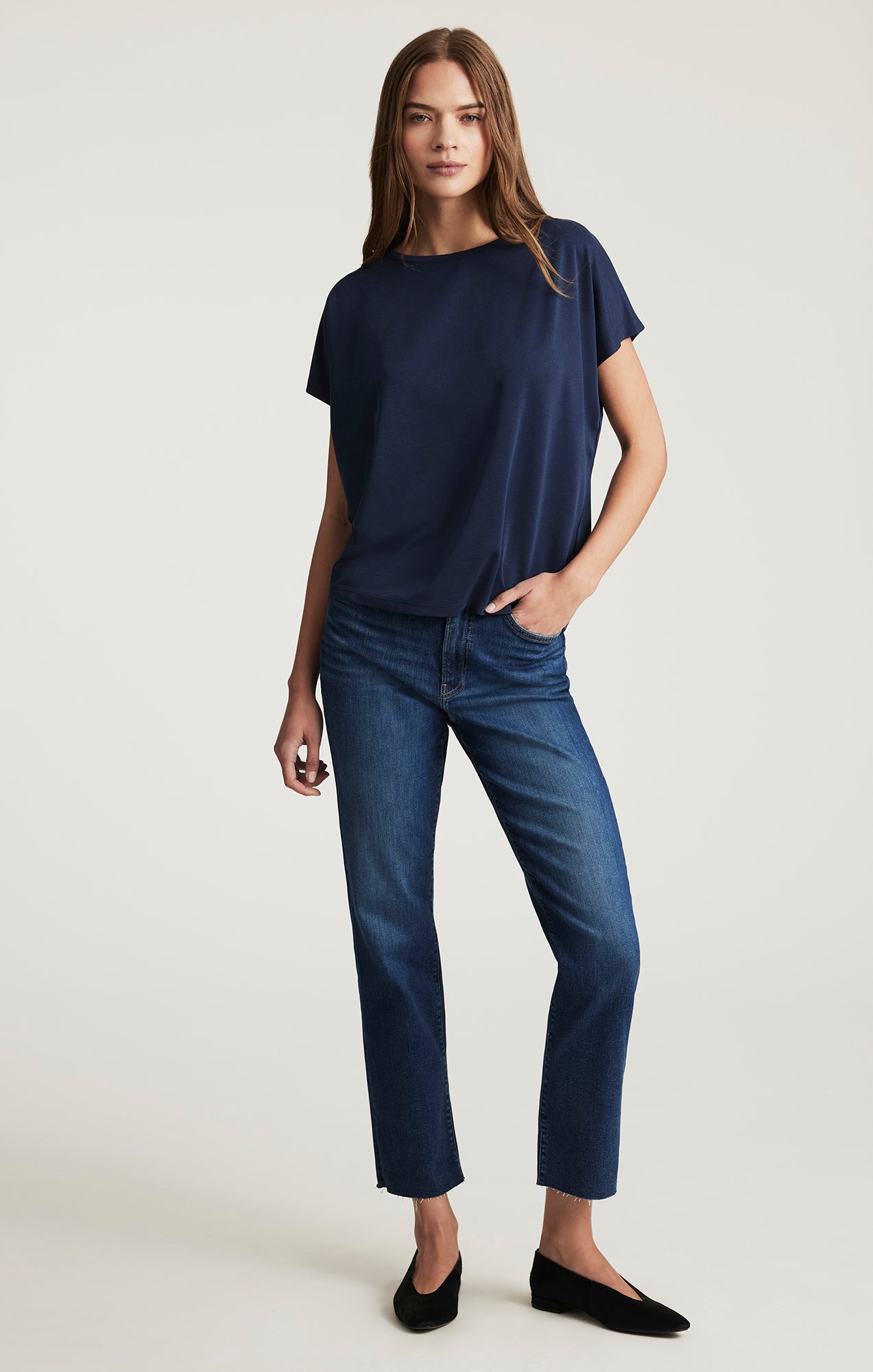LUXE TOUCH TENCEL™ BOAT NECK T-SHIRT IN MOOD INDIGO - Mavi Jeans
