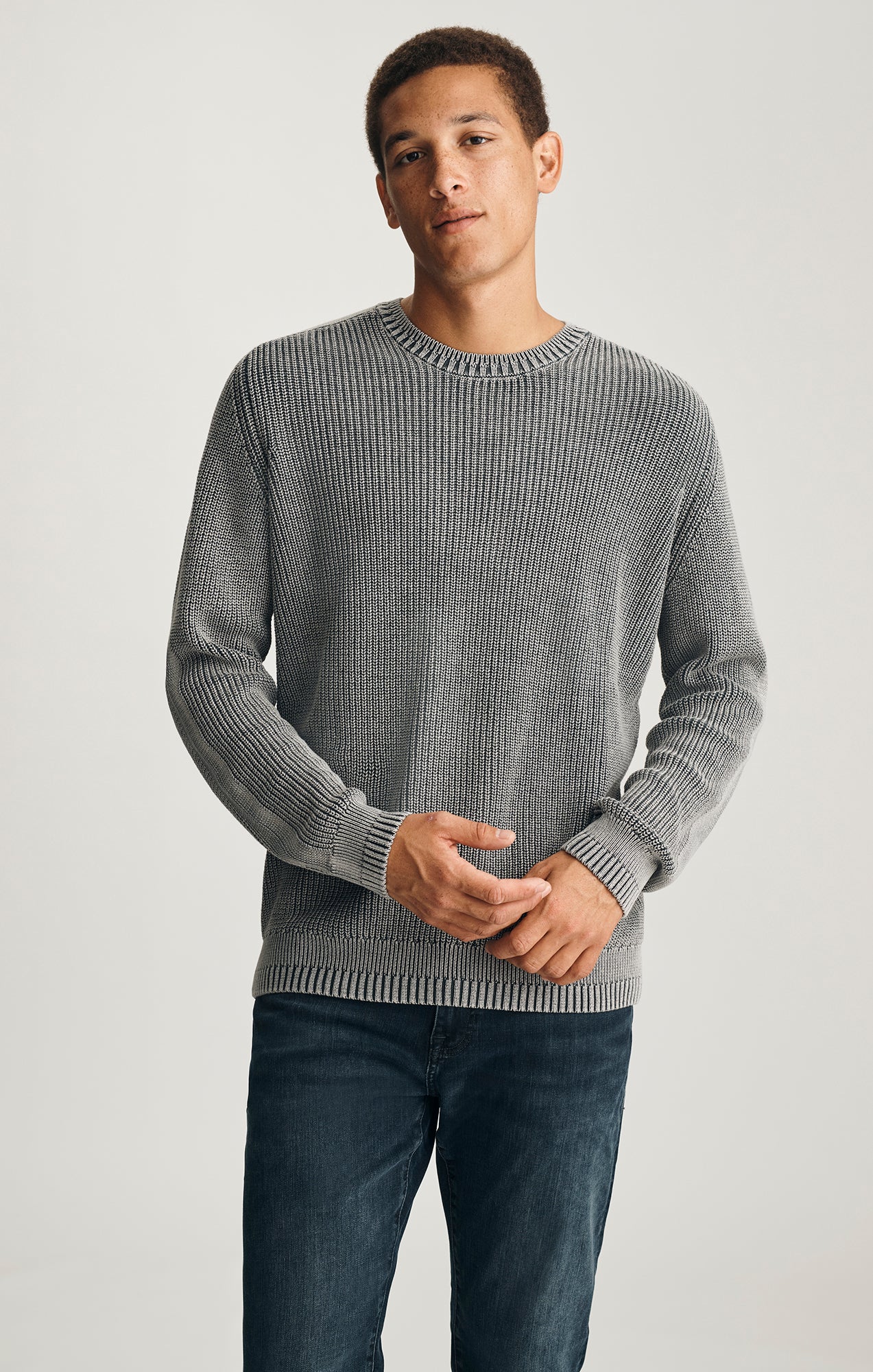 CREW NECK SWEATER IN ANTHRACITE
