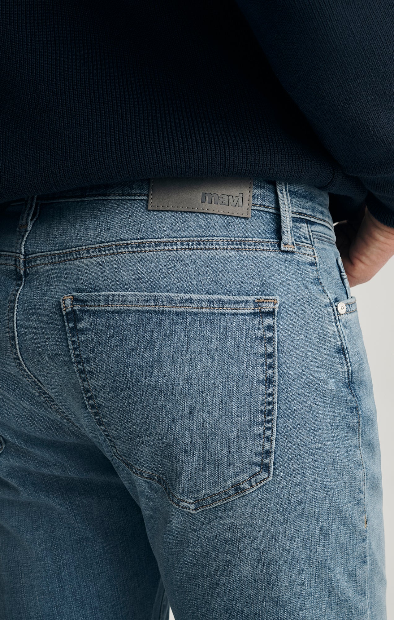 MARCUS SLIM STRAIGHT LEG IN MID BRUSHED ORGANIC VINTAGE - Mavi Jeans