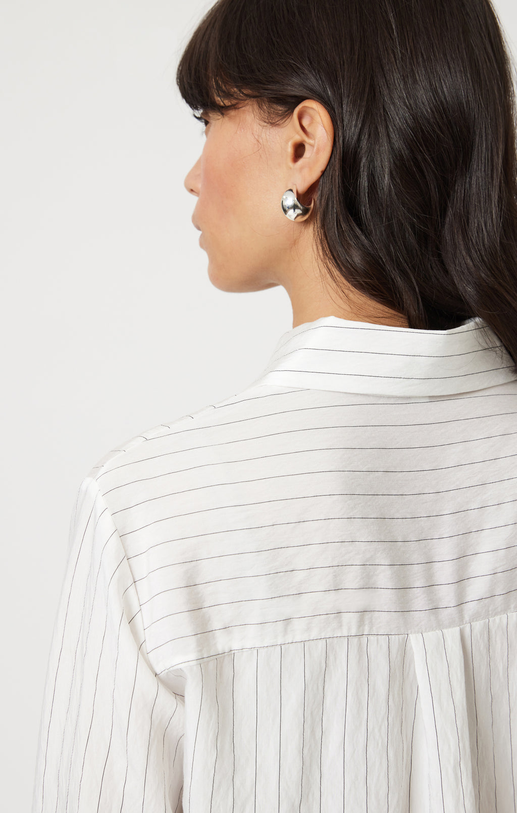 LONG SLEEVE BUTTON-UP SHIRT IN BLACK PIN STRIPE - Mavi Jeans