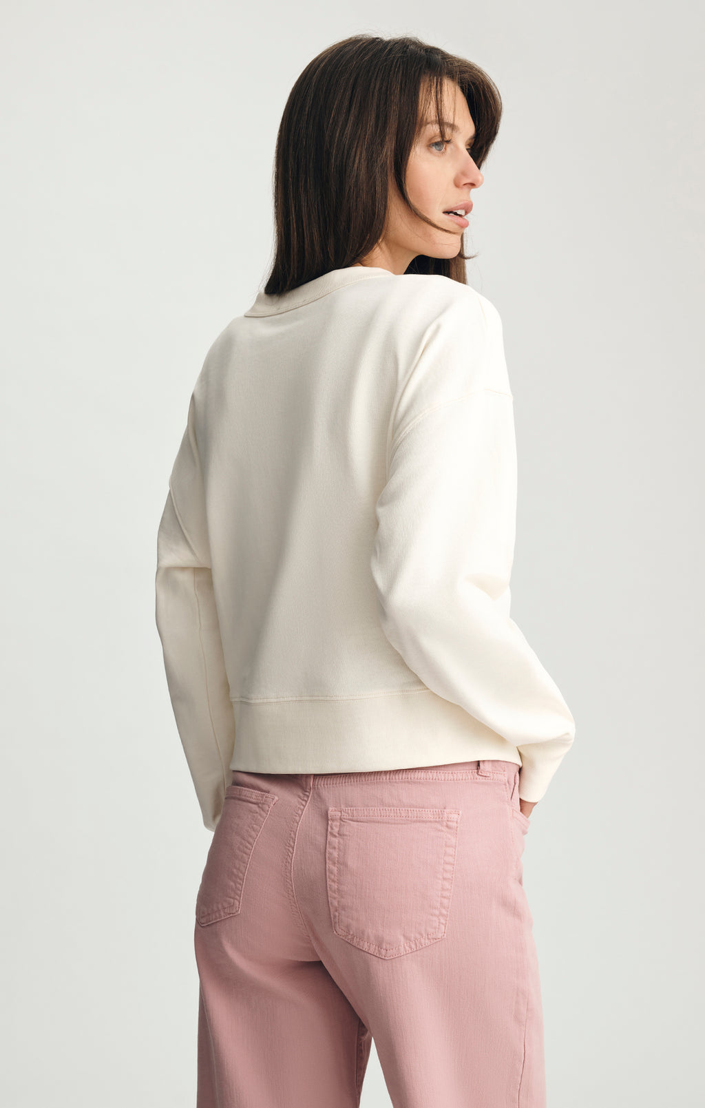 V-STITCH CREW NECK SWEATSHIRT IN WHISPER WHITE - Mavi Jeans