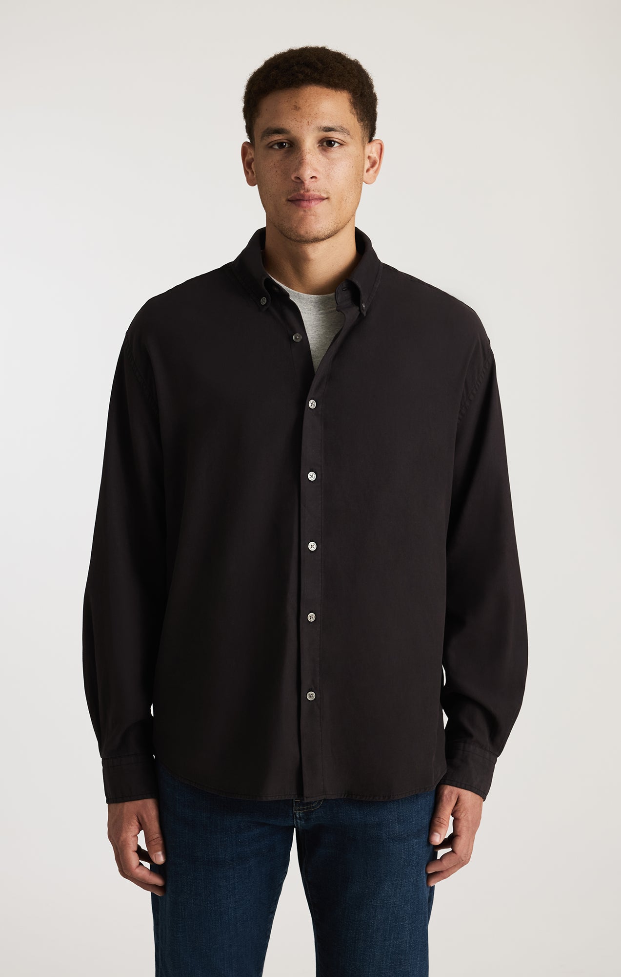 EDITION POCKET BUTTON-UP SHIRT IN BLACK BEAN