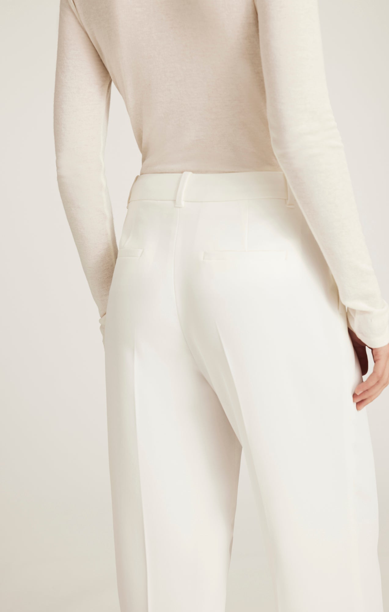 EDITION STRAIGHT LEG PANTS IN COCONUT MILK