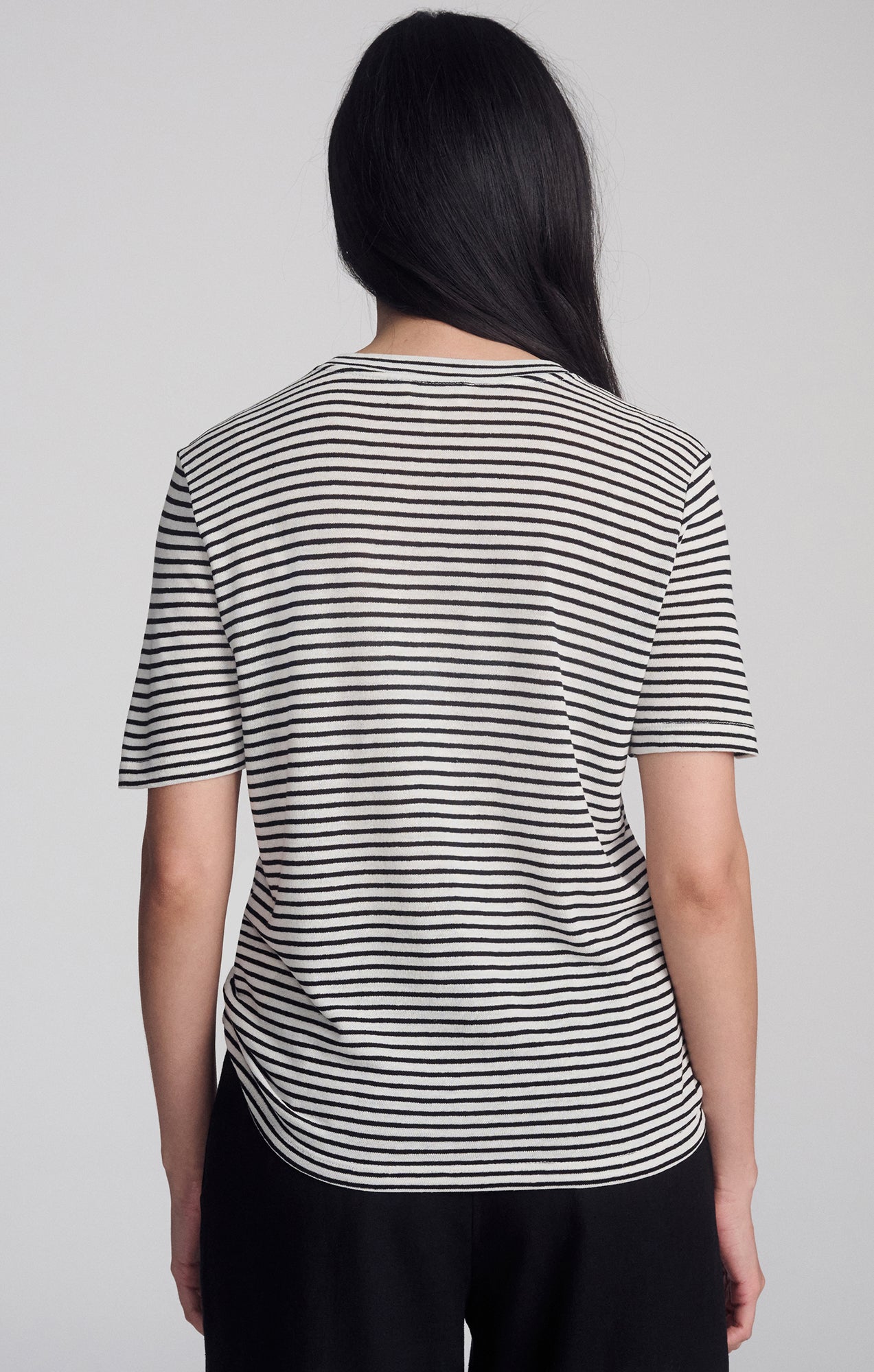 SHORT SLEEVE CREW NECK SHIRT IN BLACK STRIPE - Mavi Jeans