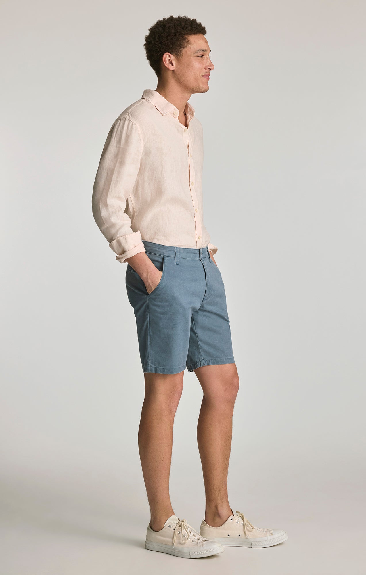NOAH SHORTS IN FADED BLUE VINTAGE COLORED