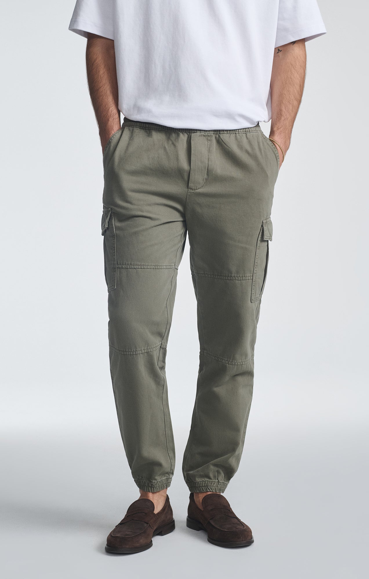 DOUBLE POCKET CUFFED CARGO PANTS IN SMOKEY OLIVE - Mavi Jeans