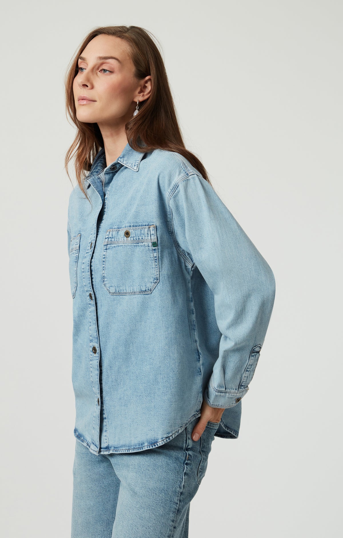 women's denim dress shirt Weatherproof W154695 Vintage Long Sleeve Medium Blue Wholesale Custom Printing & Embroidery it always looks good however you wear it.Individually hand finished for time Mavi Women's Susan Denim Shirt