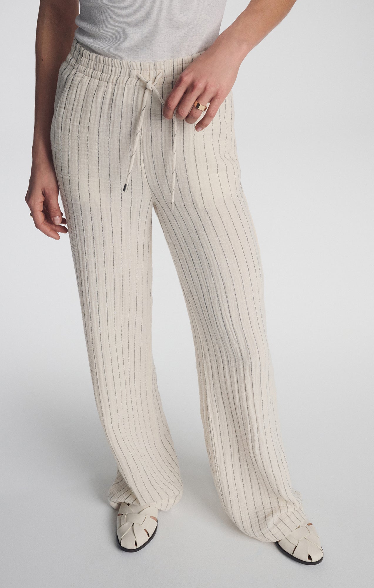 GAUZE PANTS IN GREY STRIPE - Mavi Jeans