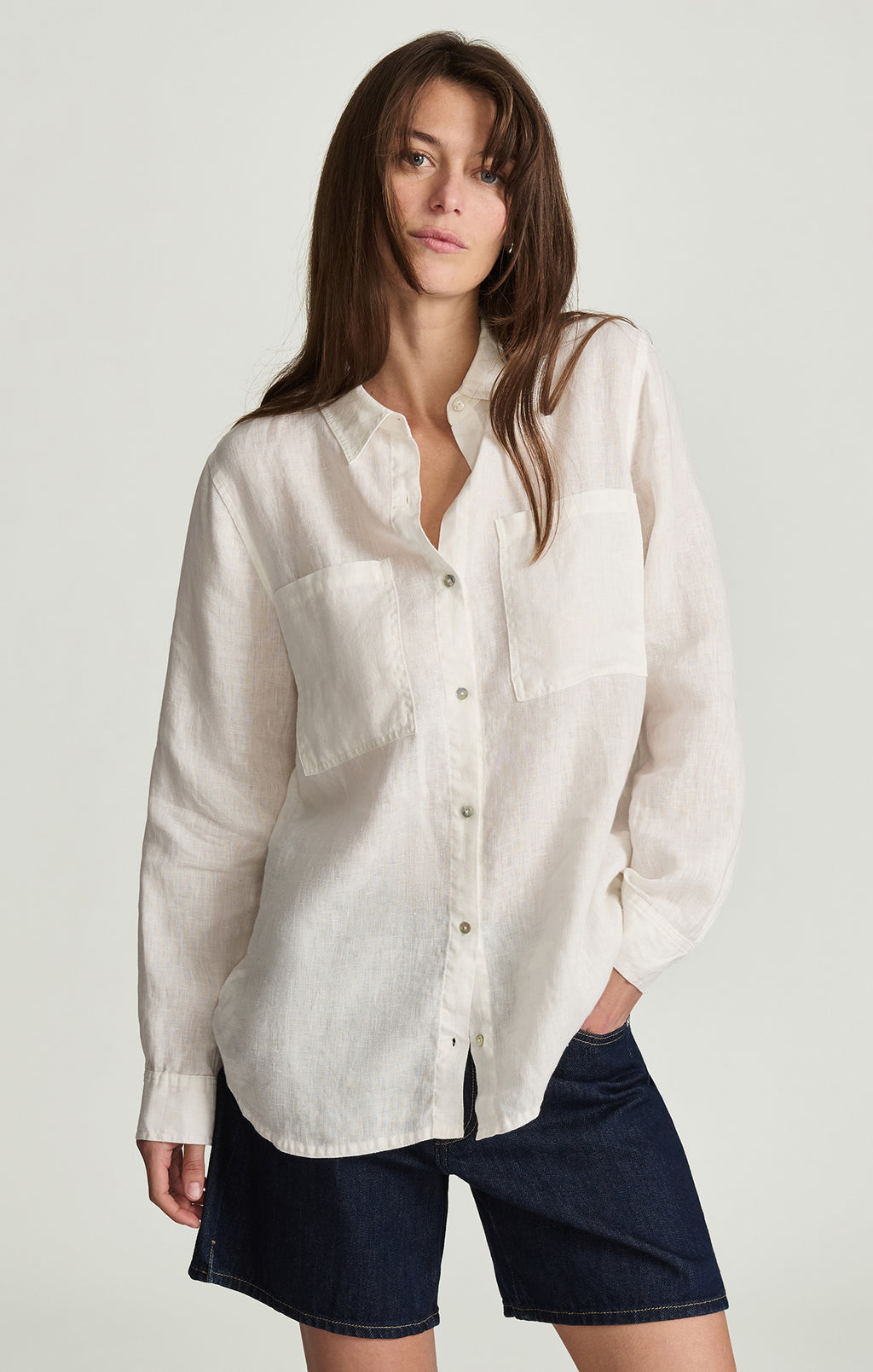LINEN DOUBLE POCKET BUTTON-UP SHIRT IN ANTIQUE WHITE - Mavi Jeans