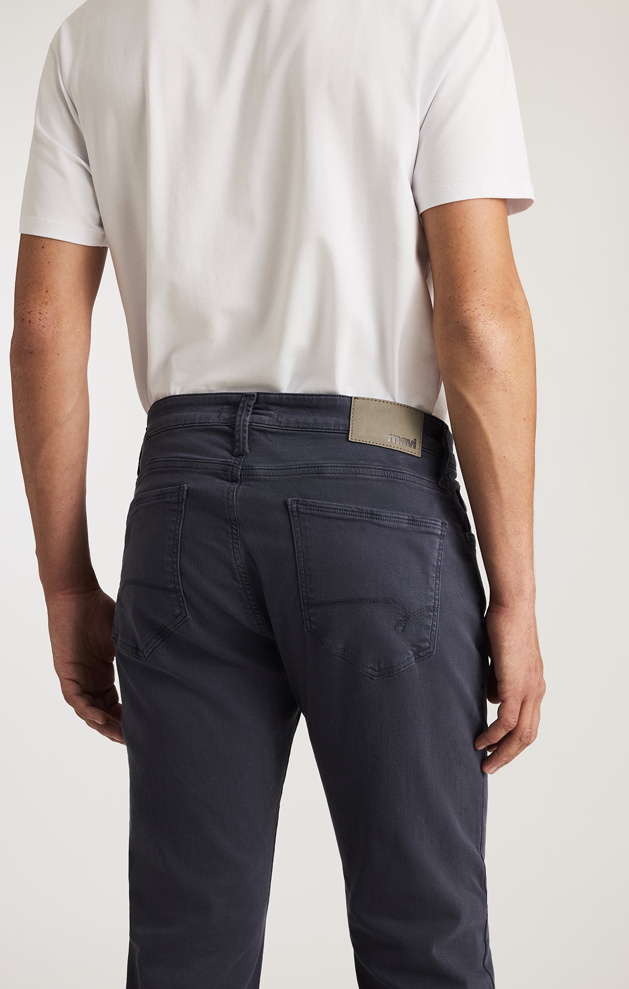 MARCUS SLIM STRAIGHT LEG IN INDIGO SUPERMOVE