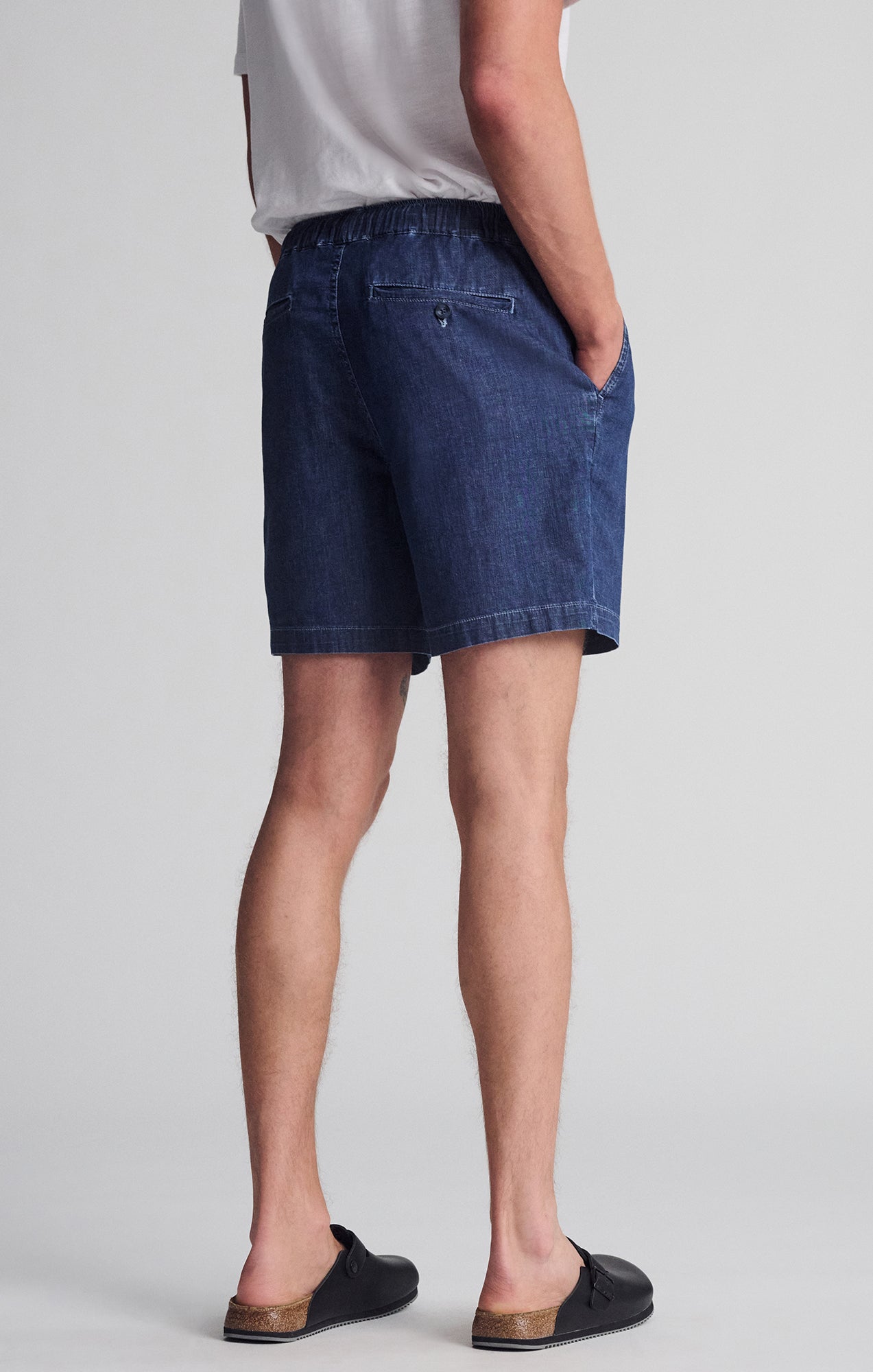 CLINT JOGGER SHORTS IN NAVY CHAMBRAY - Mavi Jeans