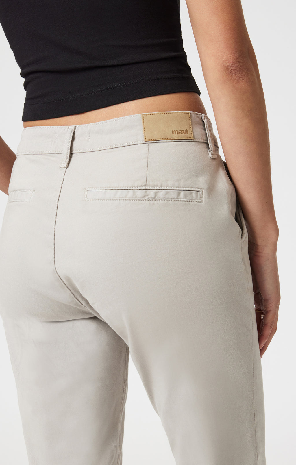 KATHLEEN SLIM BOYFRIEND CHINO IN MERCURY CASUAL TWILL - Mavi Jeans
