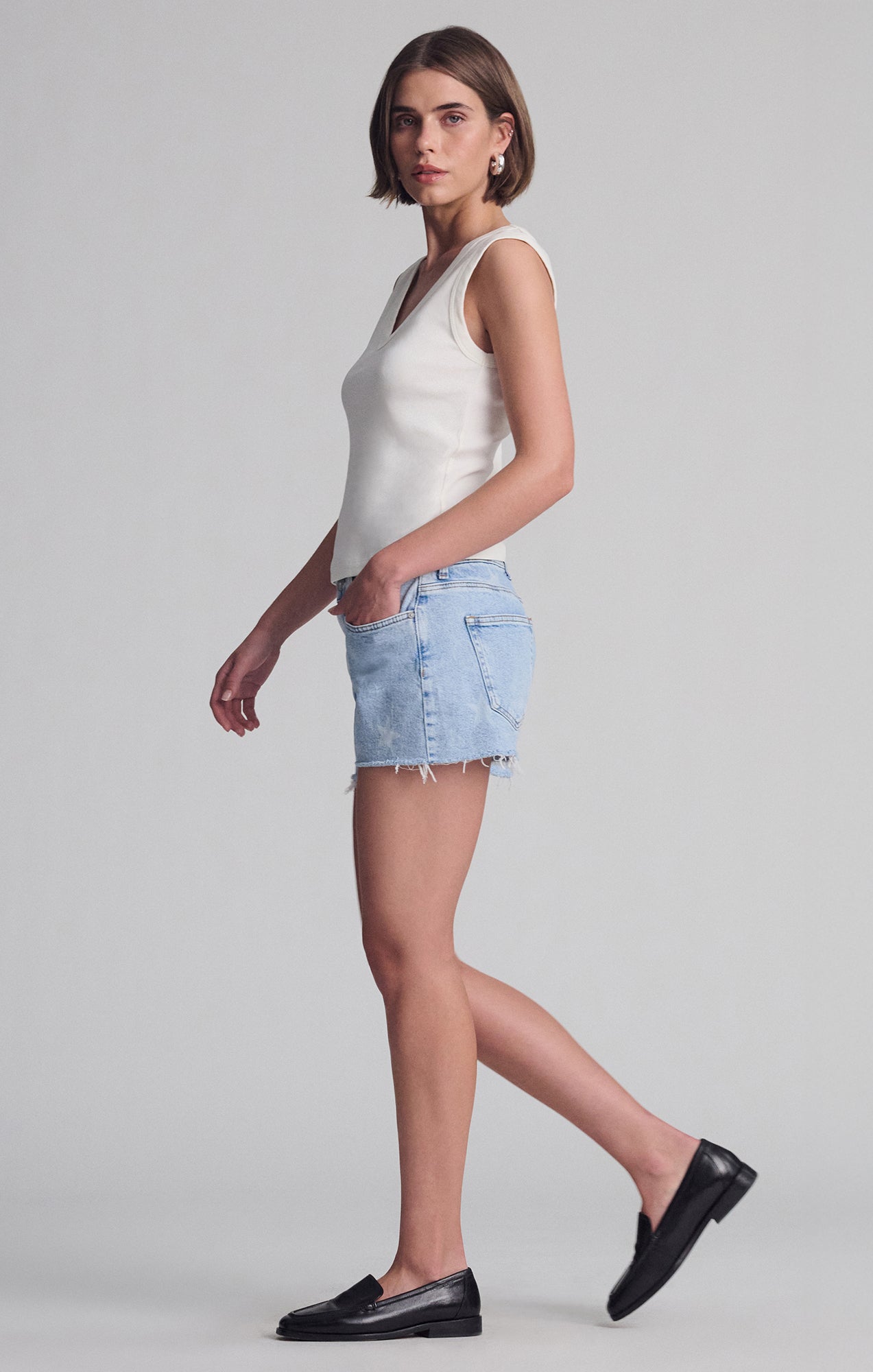V-NECK TANK TOP IN COCONUT MILK - Mavi Jeans