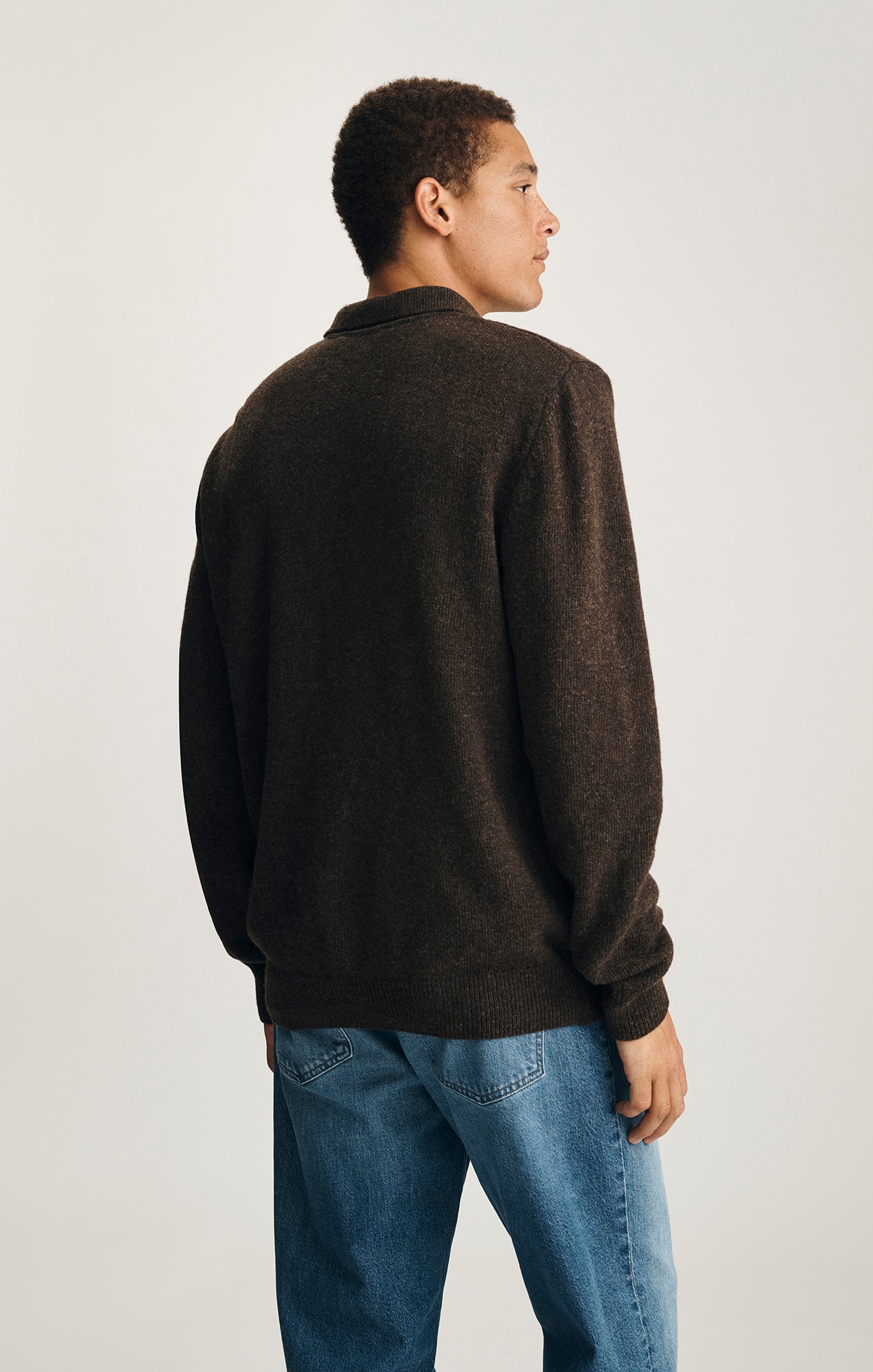 EDITION WOOL LONG SLEEVE POLO SWEATER IN SEAL BROWN