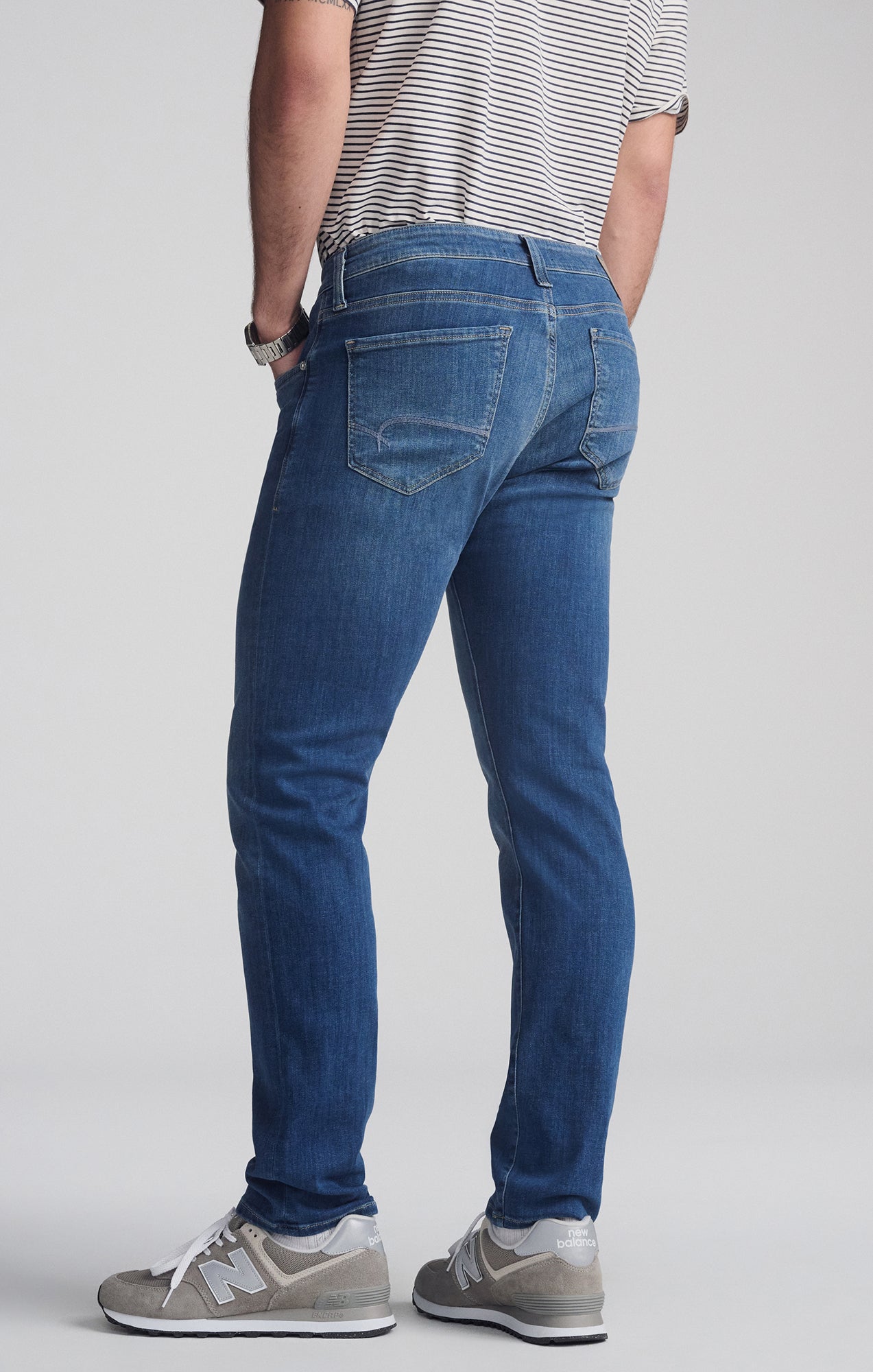 JAKE SLIM LEG IN MID FOGGY FEATHER BLUE - Mavi Jeans