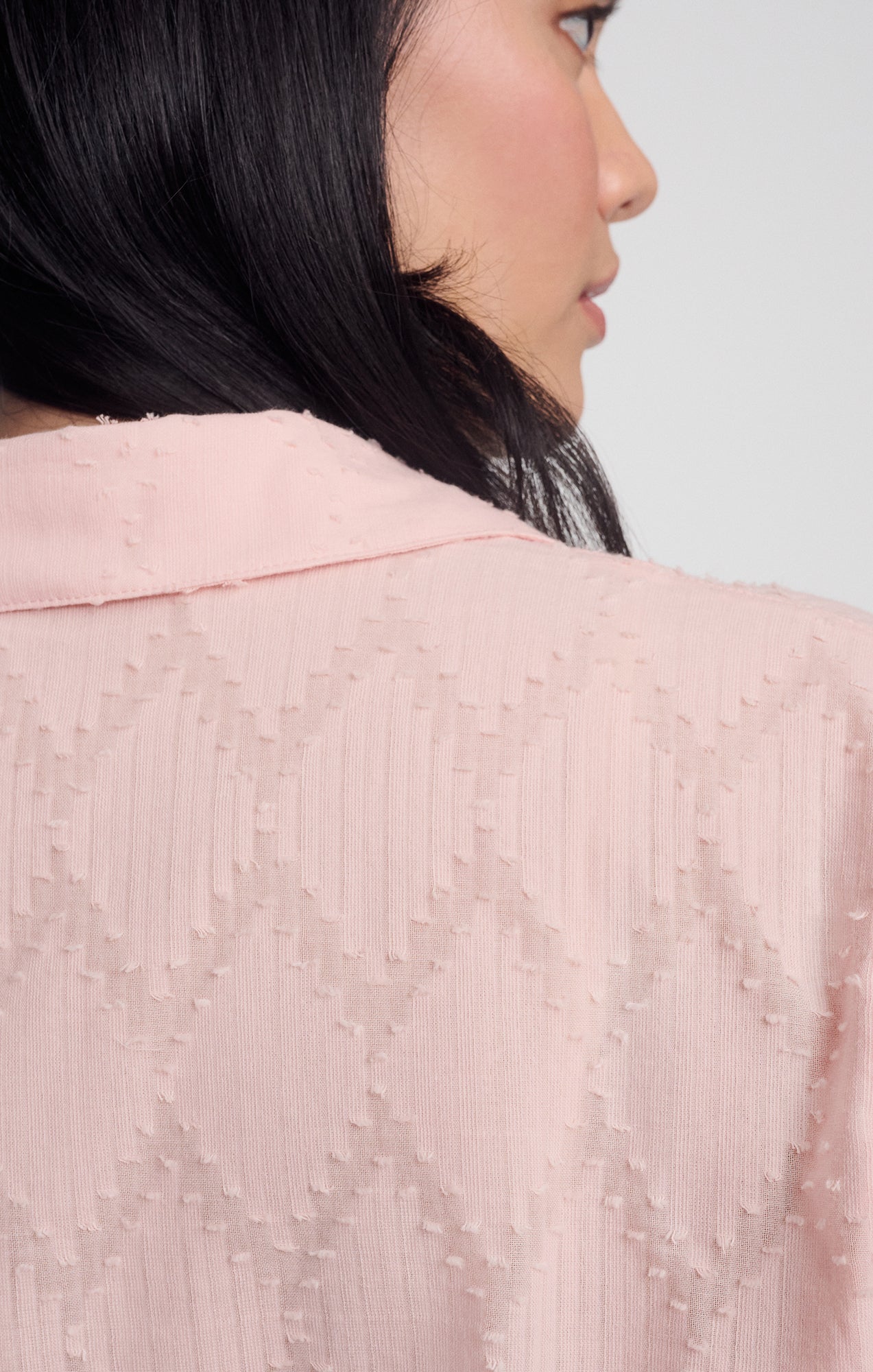 SHEER TEXTURED BUTTON-UP SHIRT IN PEACHSKIN - Mavi Jeans