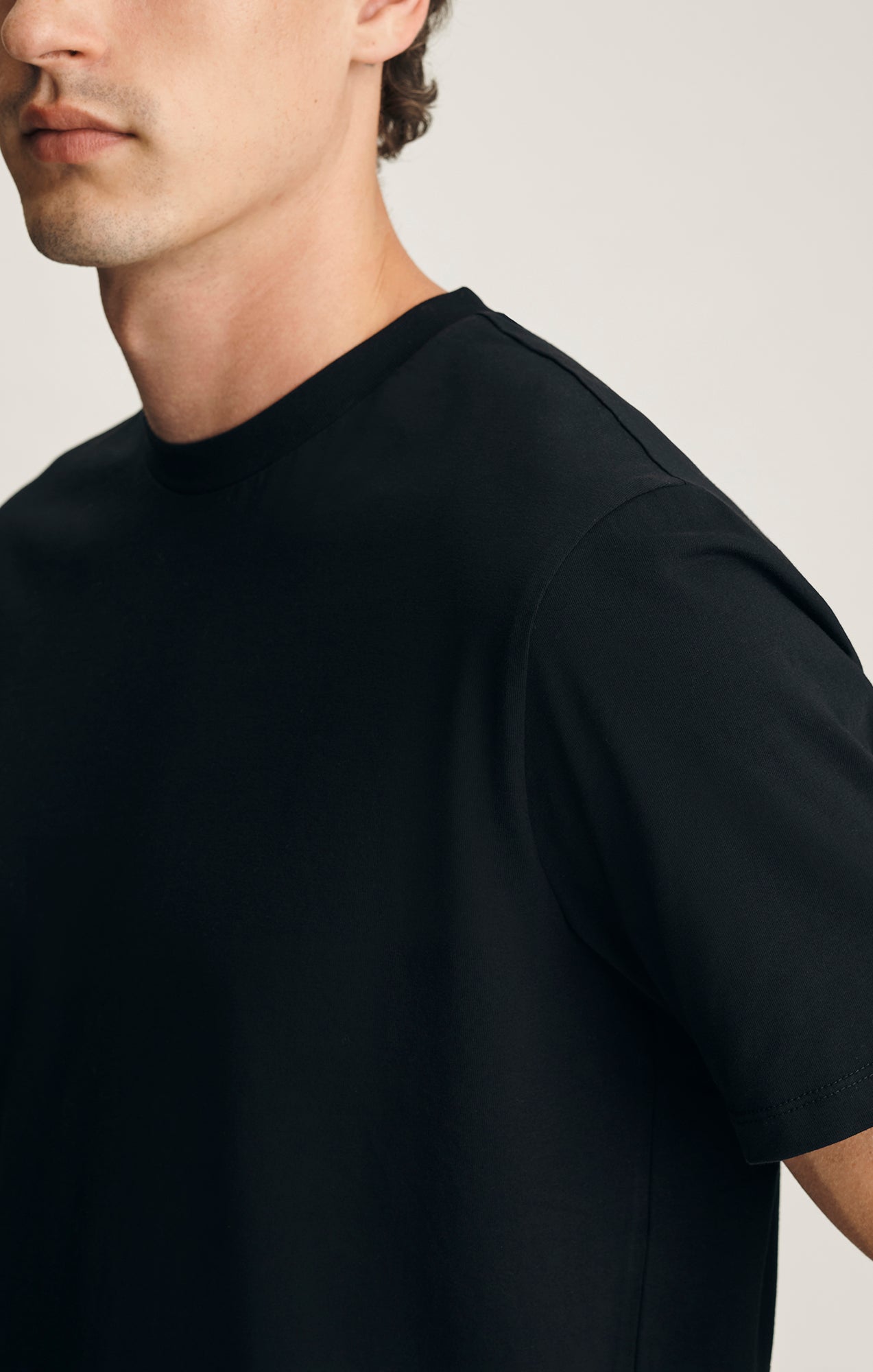 CREW NECK T-SHIRT IN BLACK - Mavi Jeans