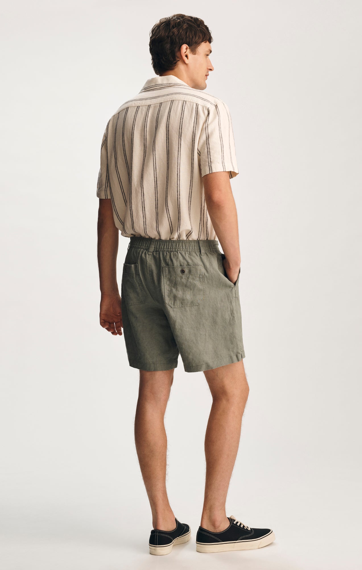 LINEN 7" INSEAM SHORTS IN AGAVE GREEN - Mavi Jeans
