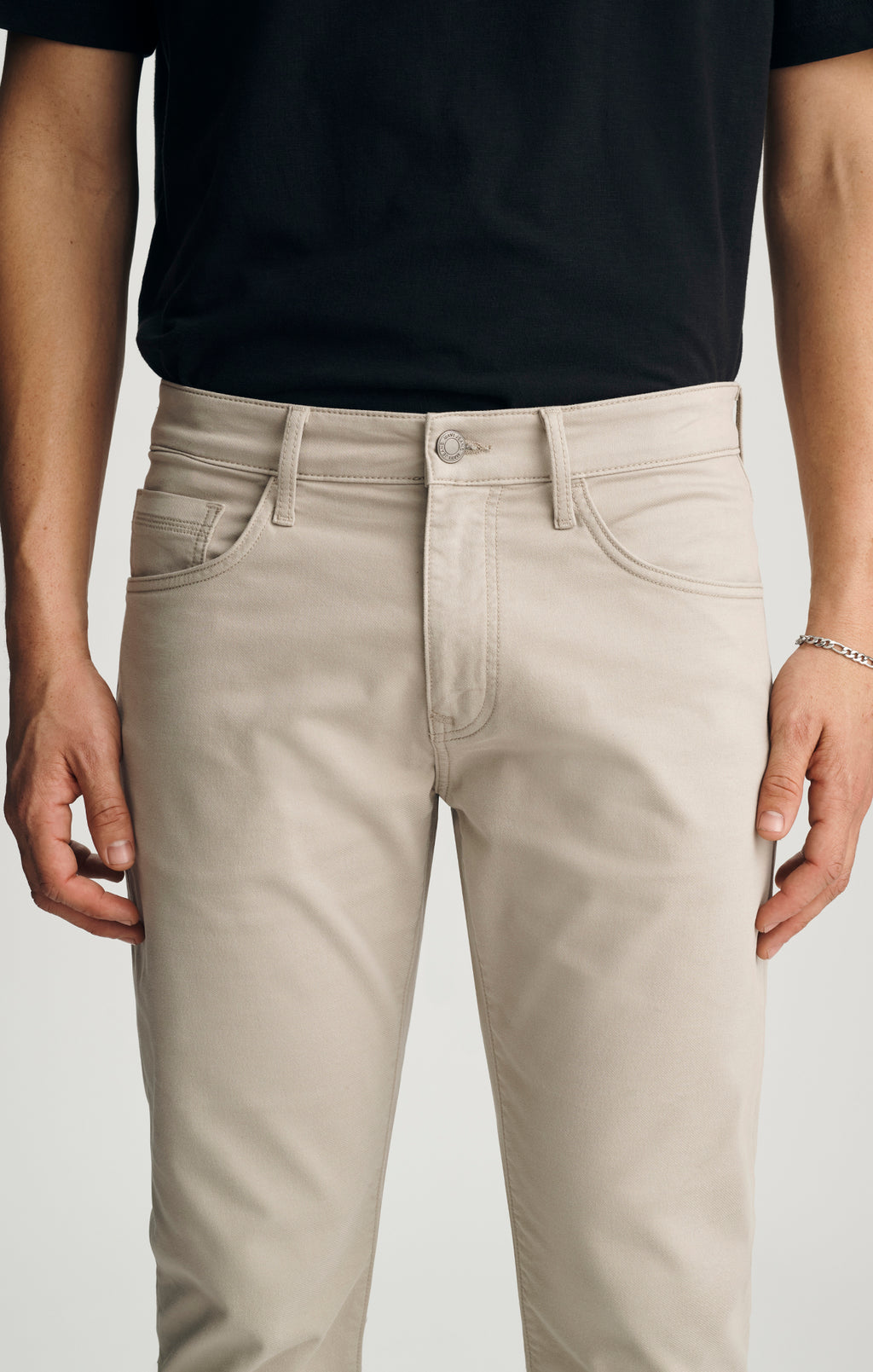 MARCUS SLIM STRAIGHT LEG IN CLOUD EXPLORER - Mavi Jeans