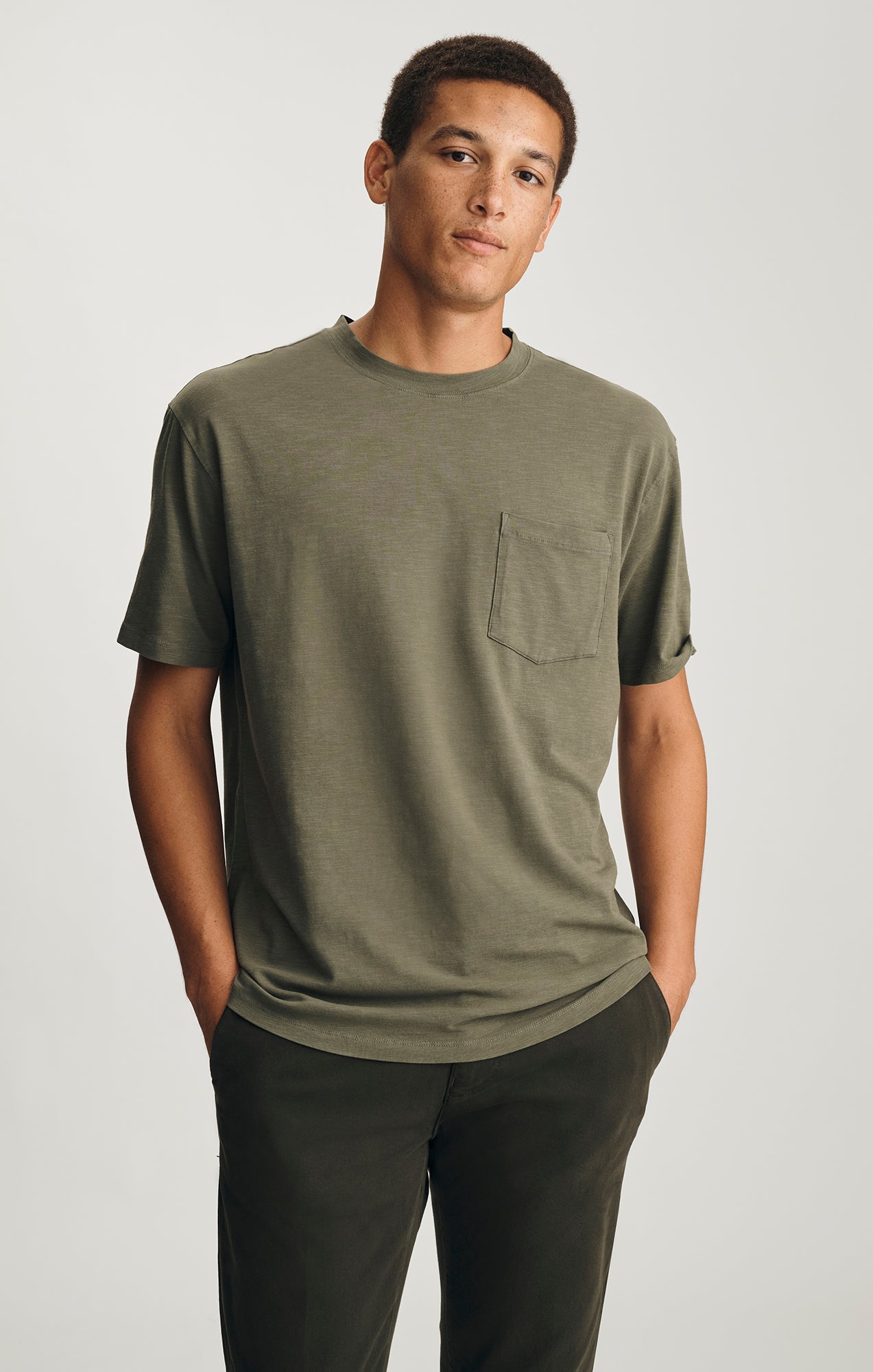 SLUB POCKET T-SHIRT IN GRAPE LEAF