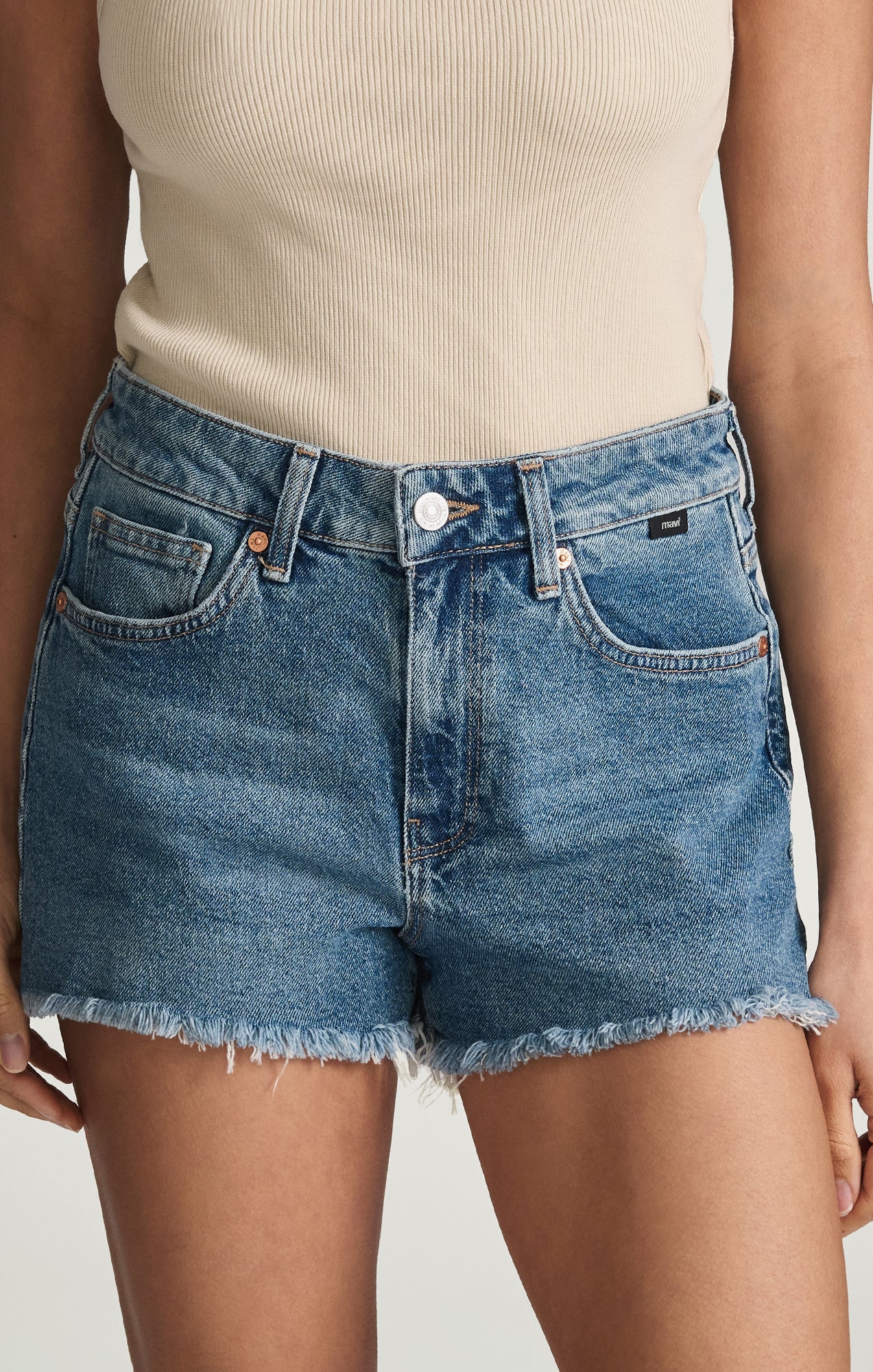ROSIE BOYFRIEND SHORTS IN DARK 90'S - Mavi Jeans