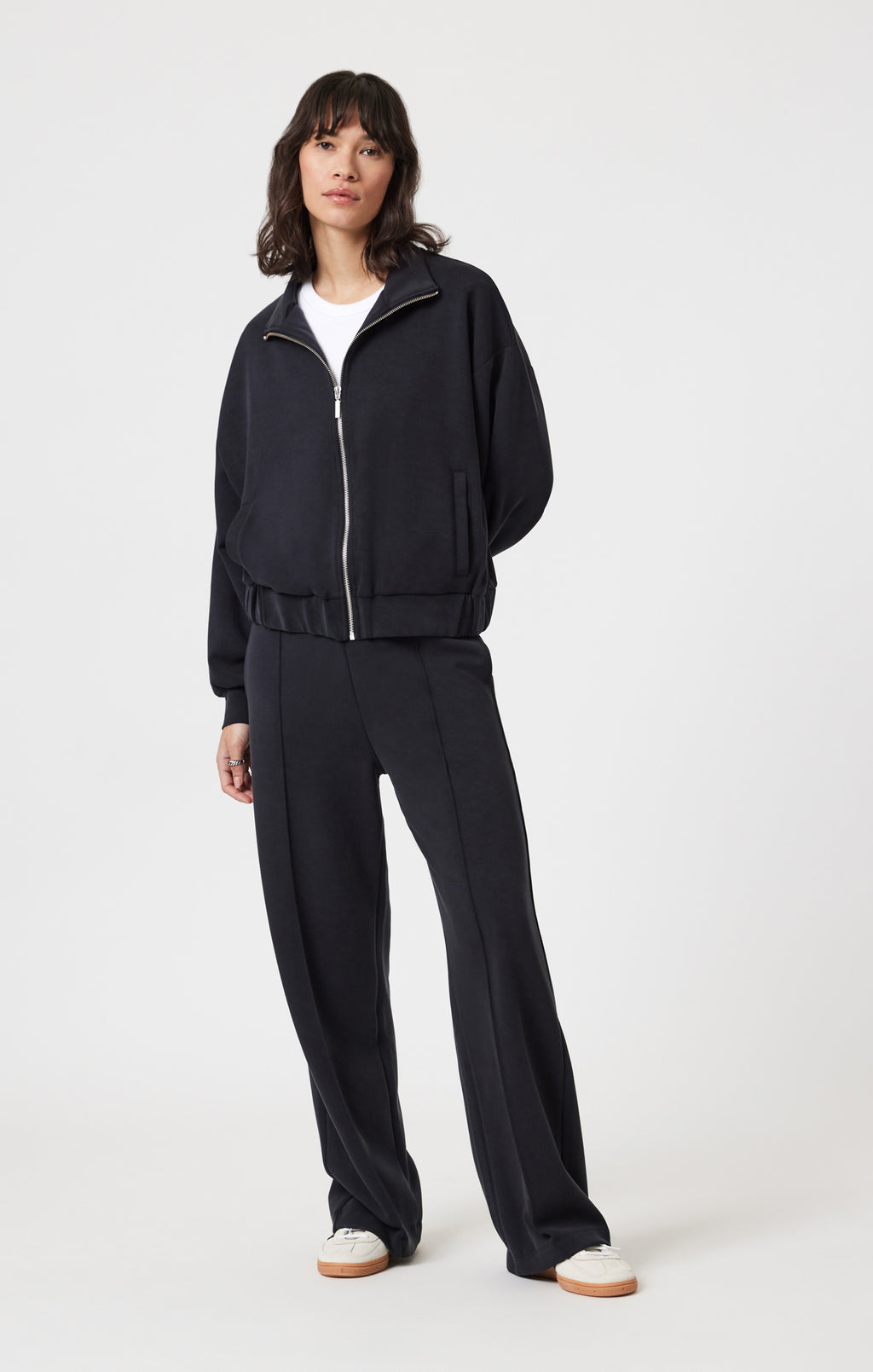 SPORTY LUXE TENCEL™ FULL ZIP SWEATSHIRT IN BLACK - Mavi Jeans