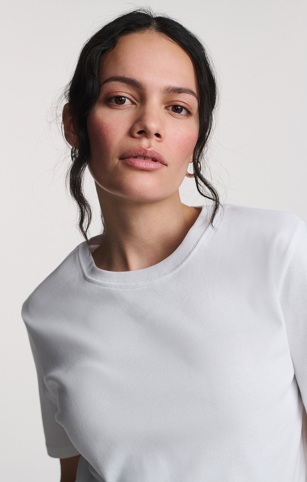 CASUAL SHORT SLEEVE CREW NECK T-SHIRT IN WHITE - Mavi Jeans