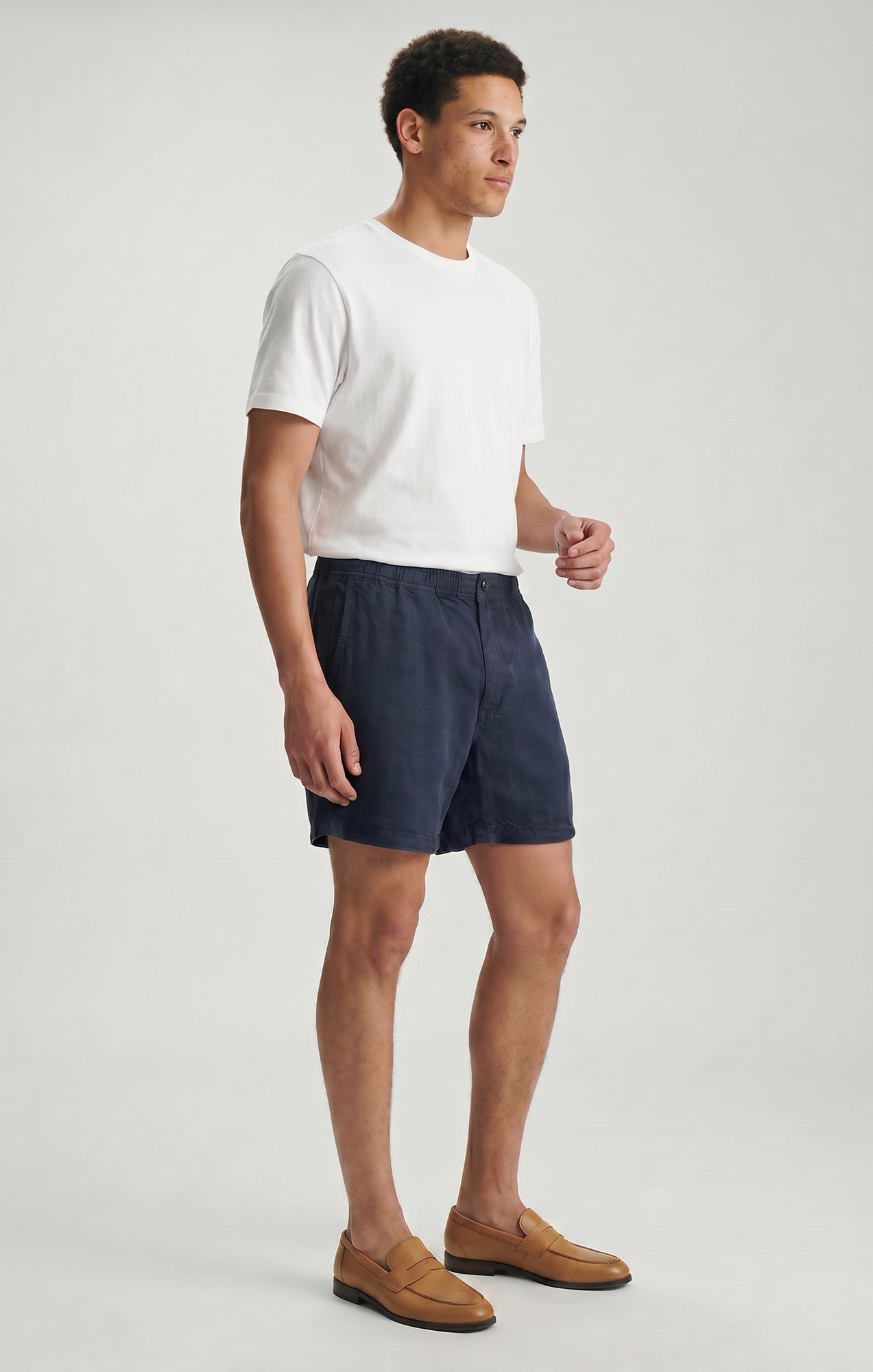 DAXON SHORTS IN NAVY LINEN