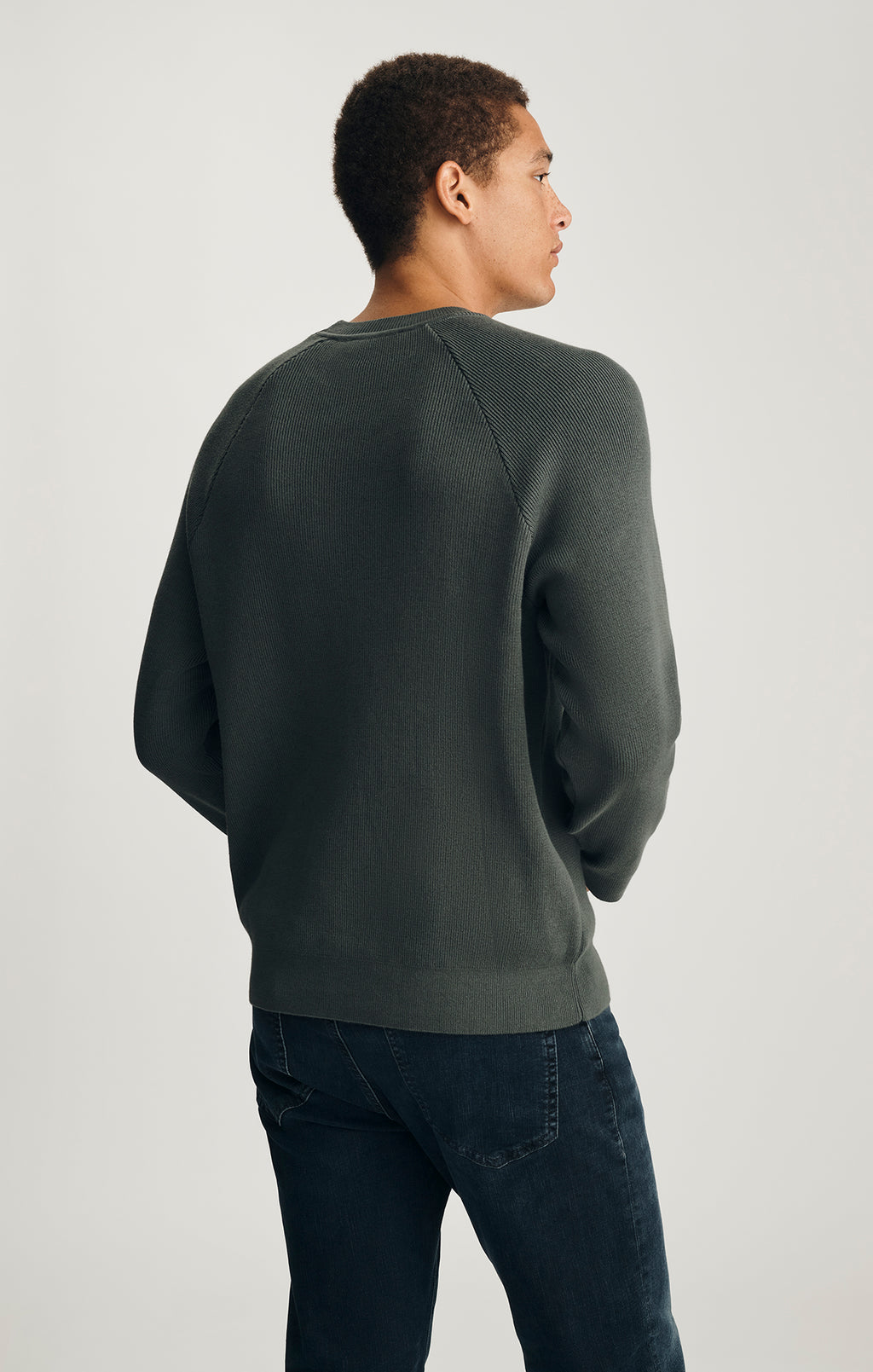 CREW NECK SWEATER IN URBAN CHIC