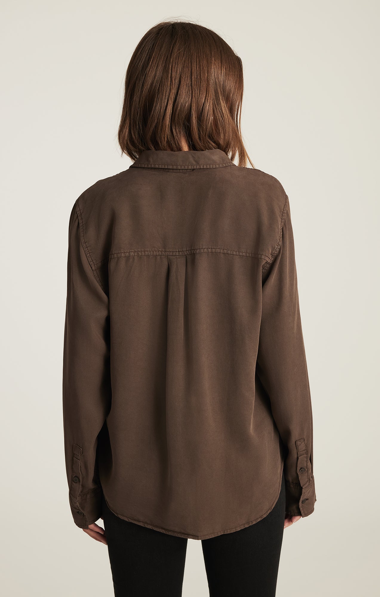 EDITION TENCEL™ BUTTON-UP SHIRT IN CHOCOLATE BROWN