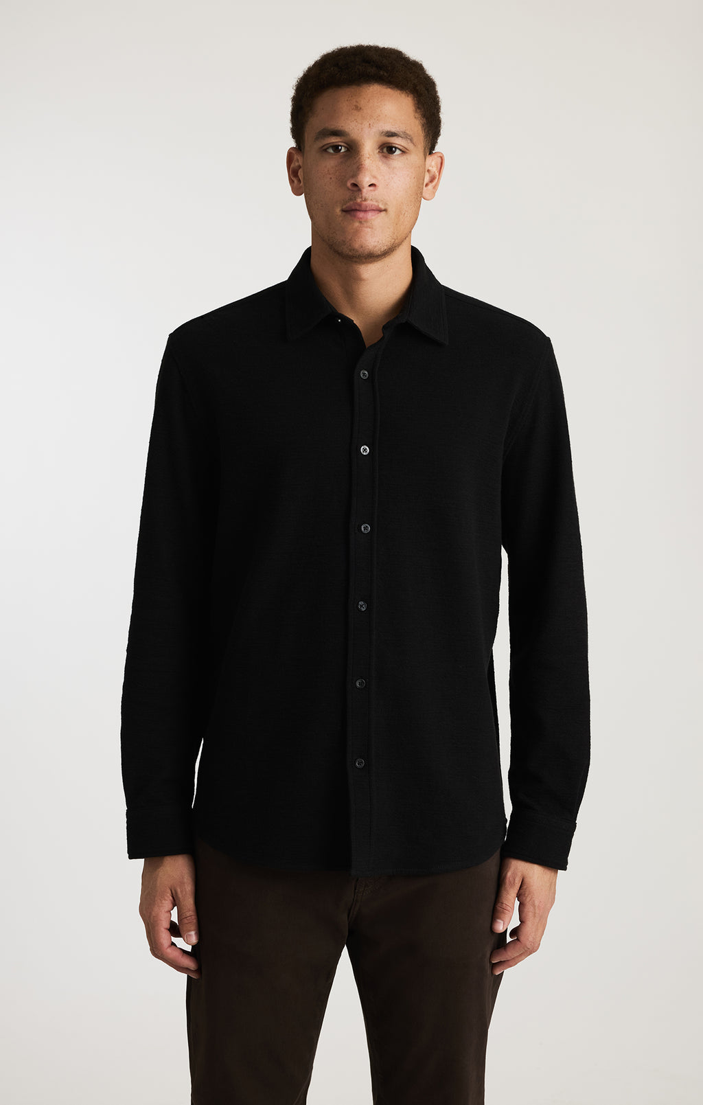 LONG SLEEVE BUTTON-UP SHIRT IN BLACK