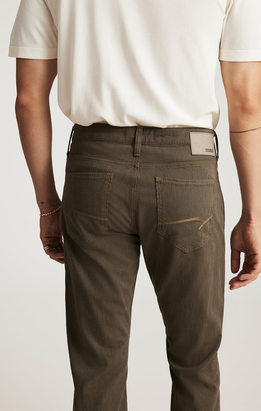 JAKE SLIM LEG IN KHAKI STRIPE - Mavi Jeans