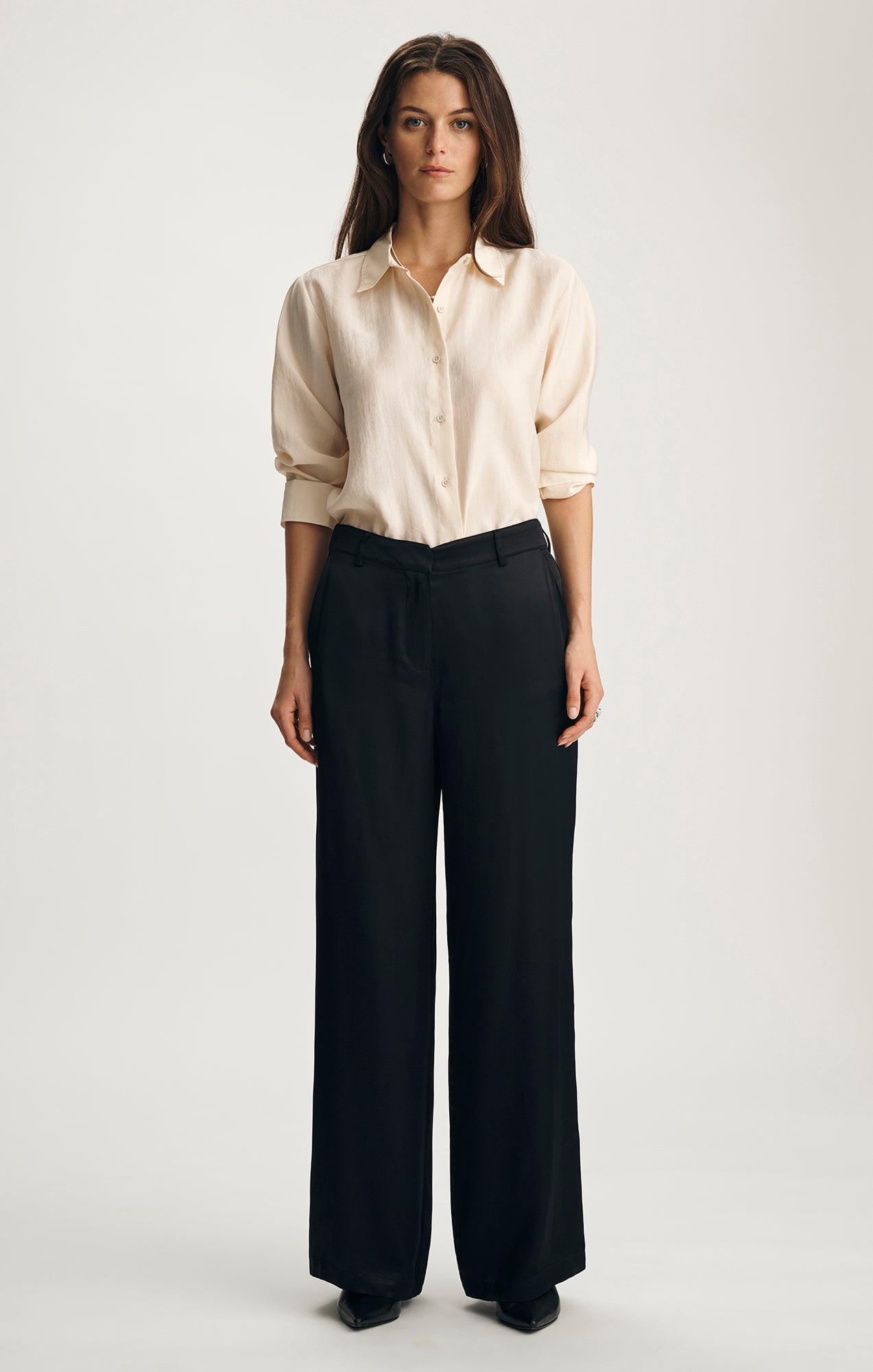 SATIN WIDE LEG PANTS IN BLACK