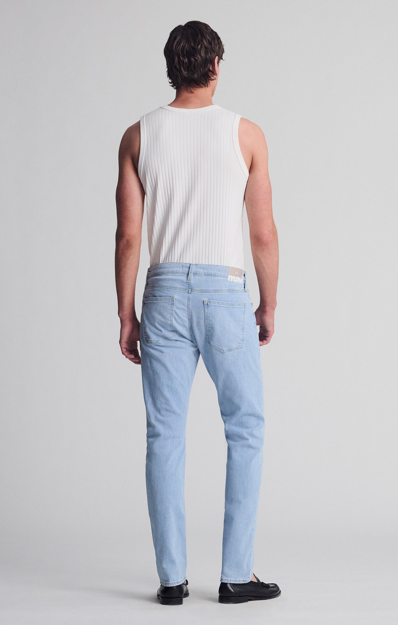 JAKE SLIM LEG IN LIGHT BRUSHED CLASSIC BLUE - Mavi Jeans